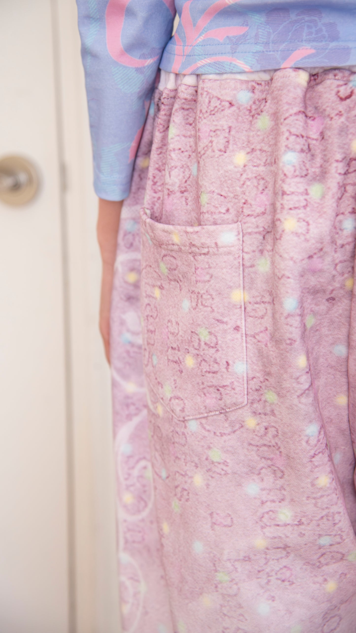 193 Lo-fi girl cotton sweatpants