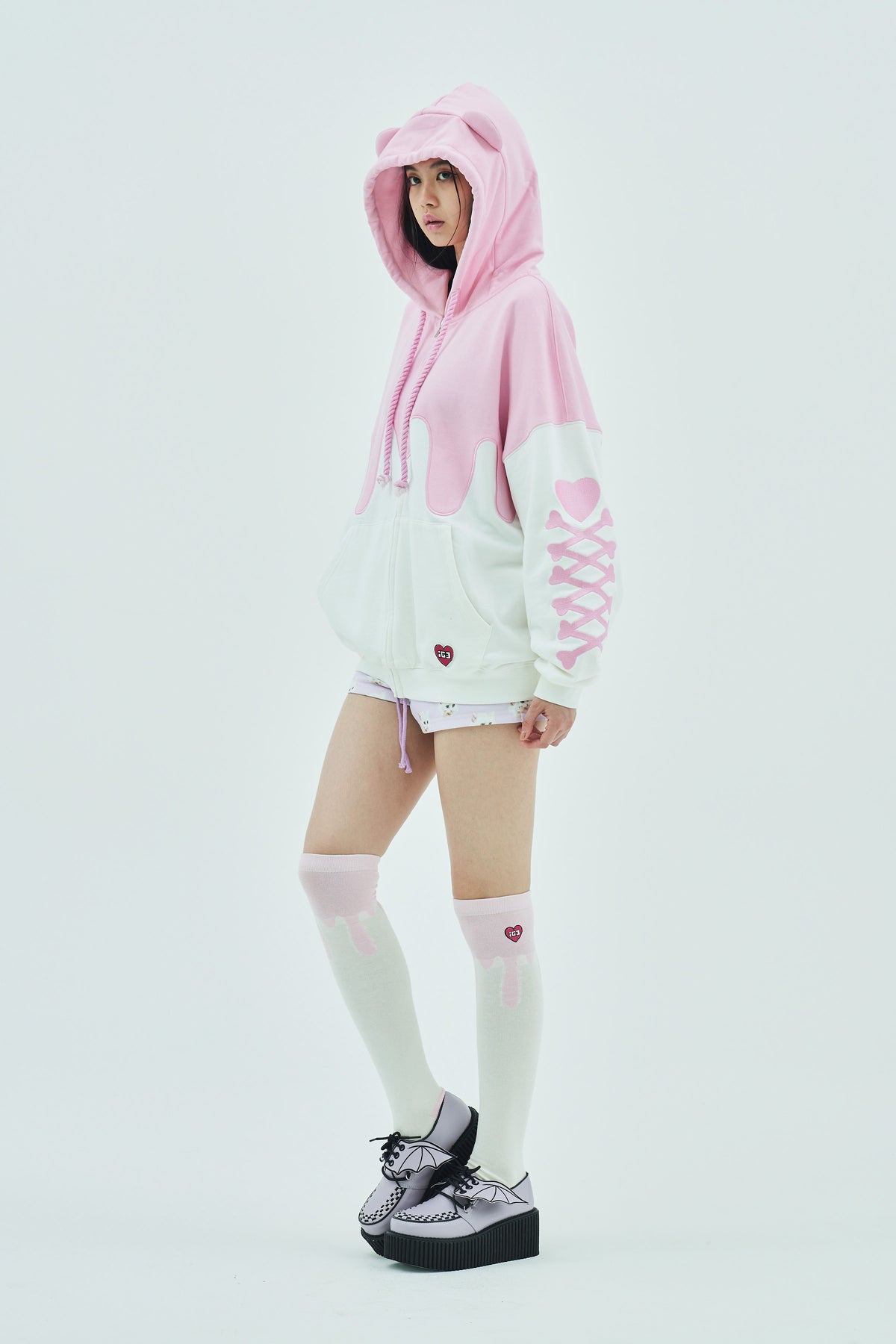 Melt Cream Bear Zip Hoodie