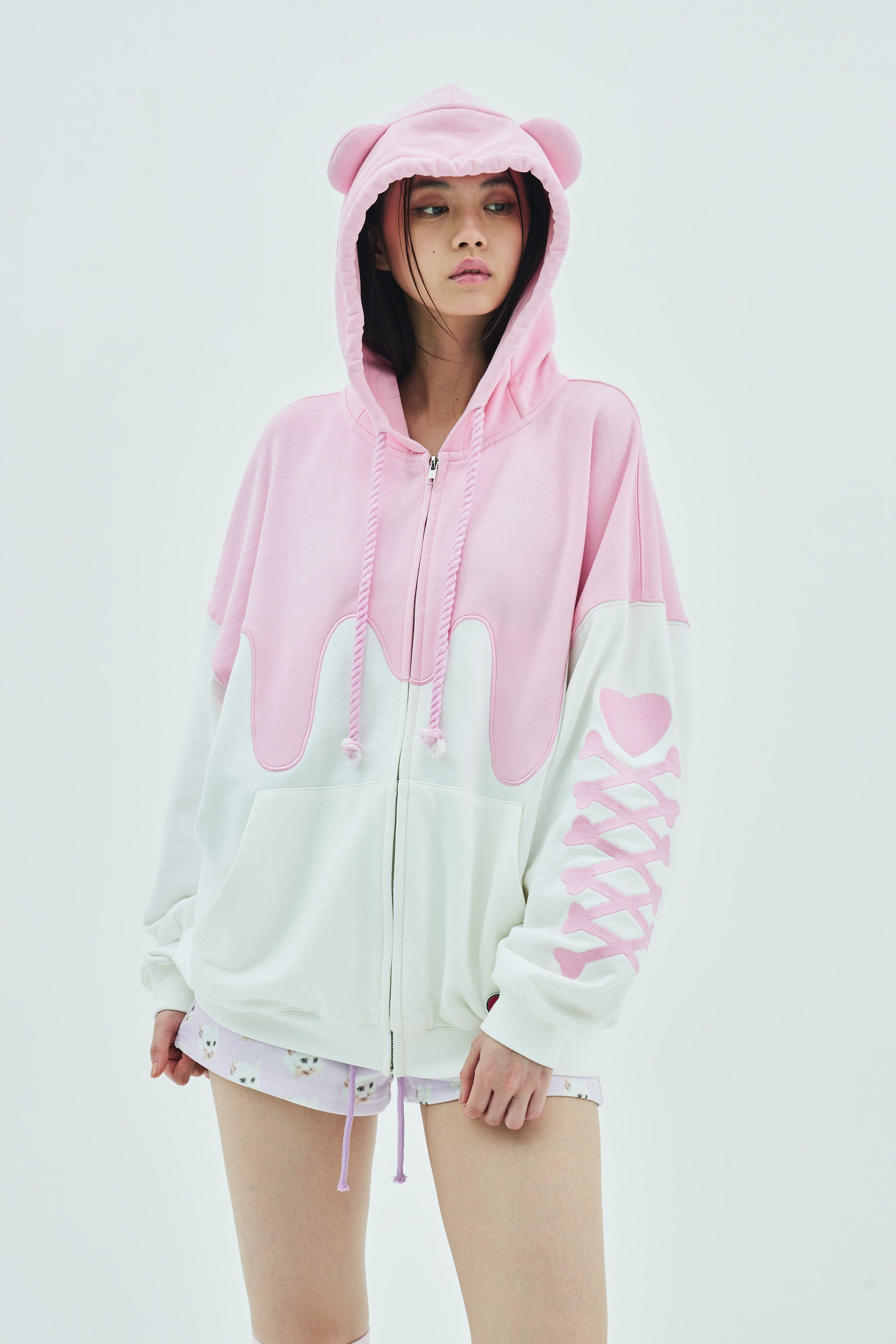 Melt Cream Bear Zip Hoodie