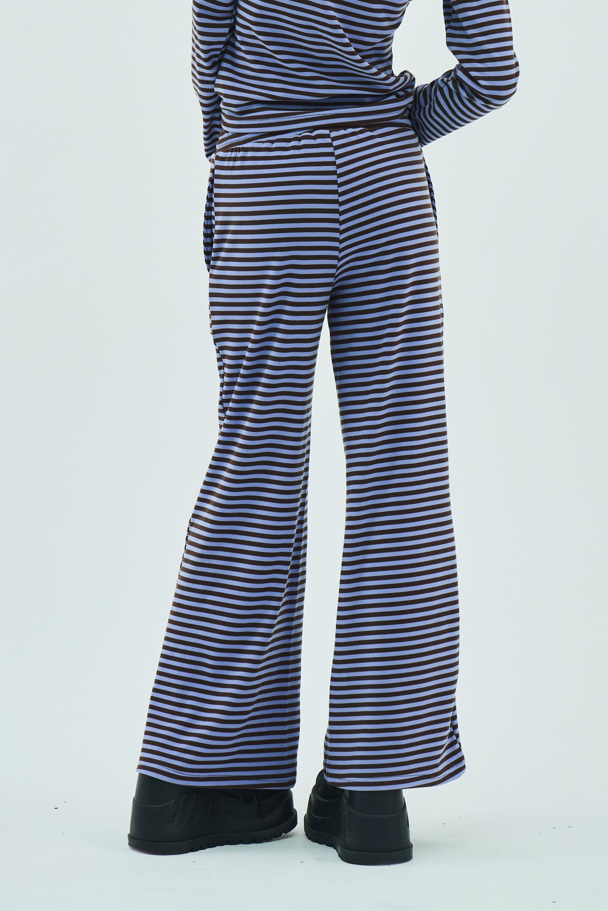 Milk Stripe Fleece Bootcut Pants Blackberry