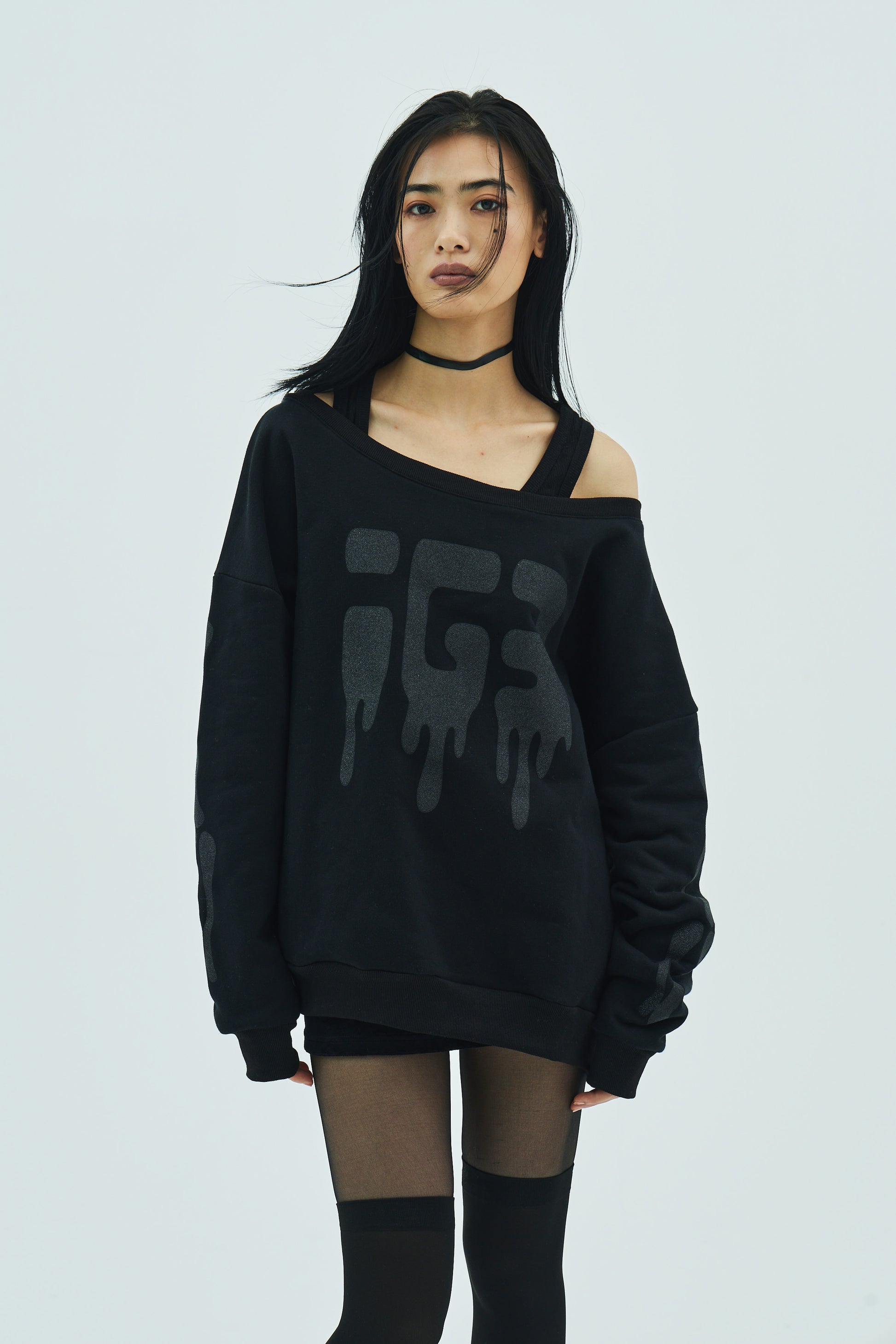 Bone Melt Off Shoulder Sweatshirt Black