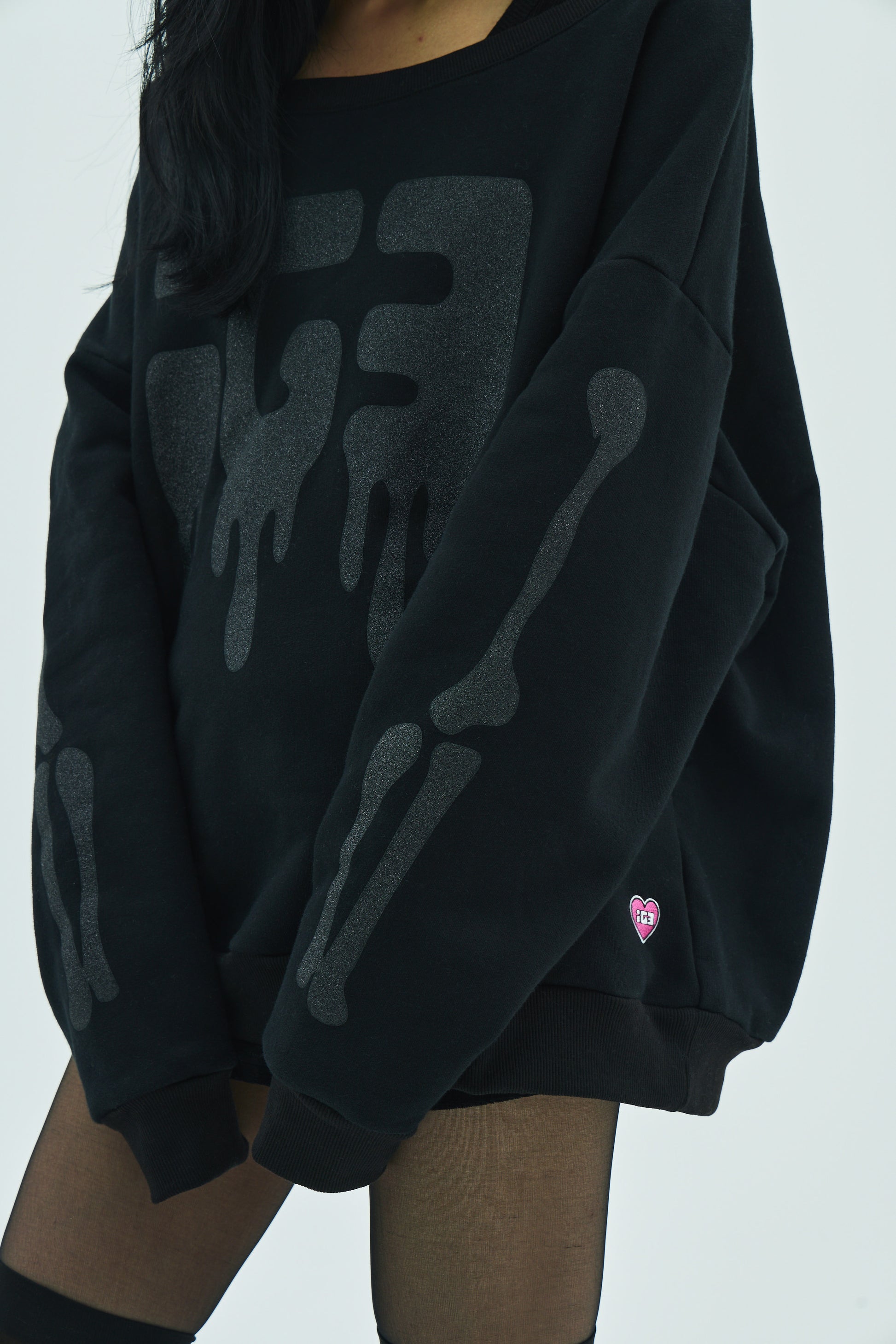 Bone Melt Off Shoulder Sweatshirt Black