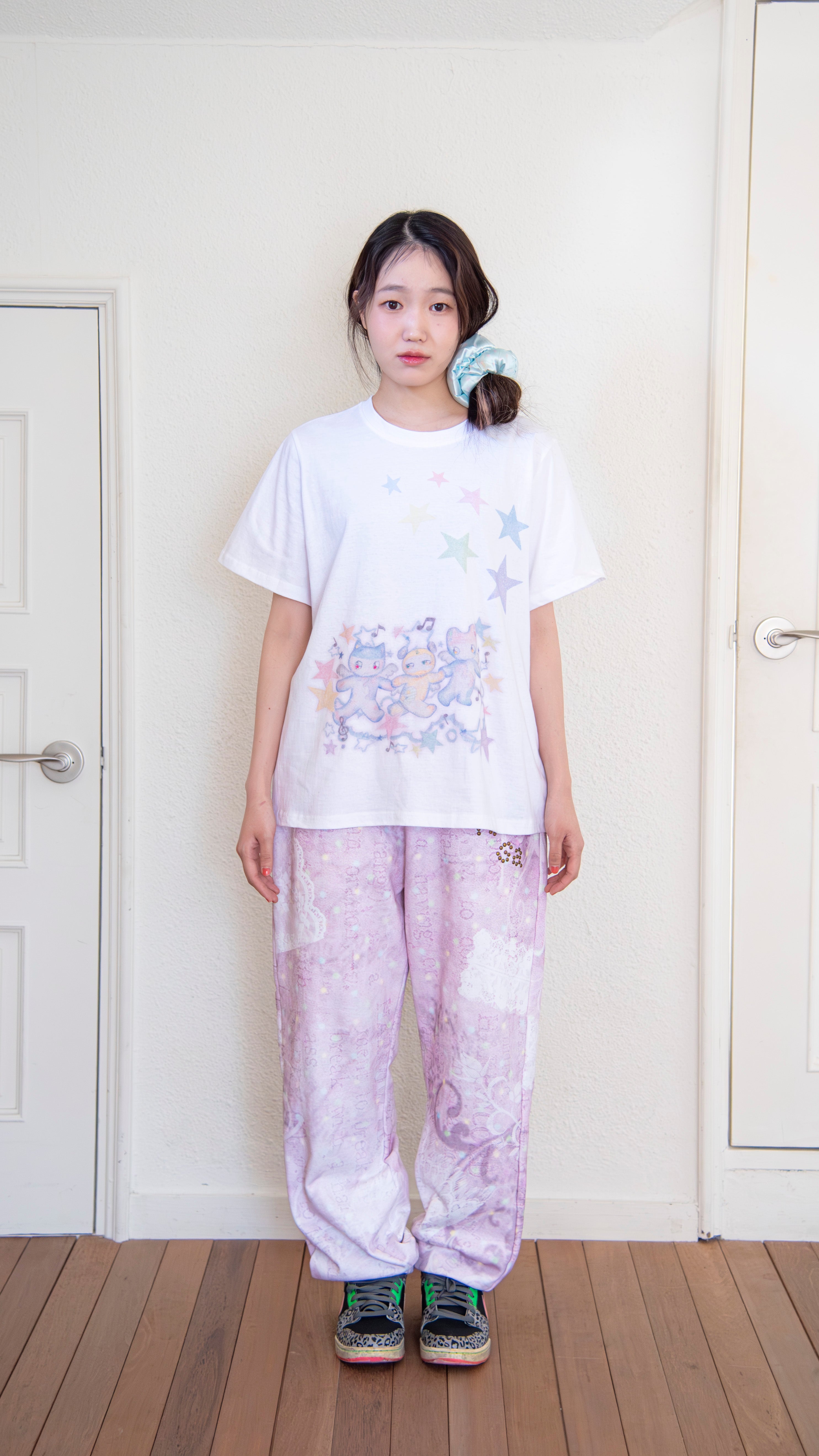 193 Friends T-shirt