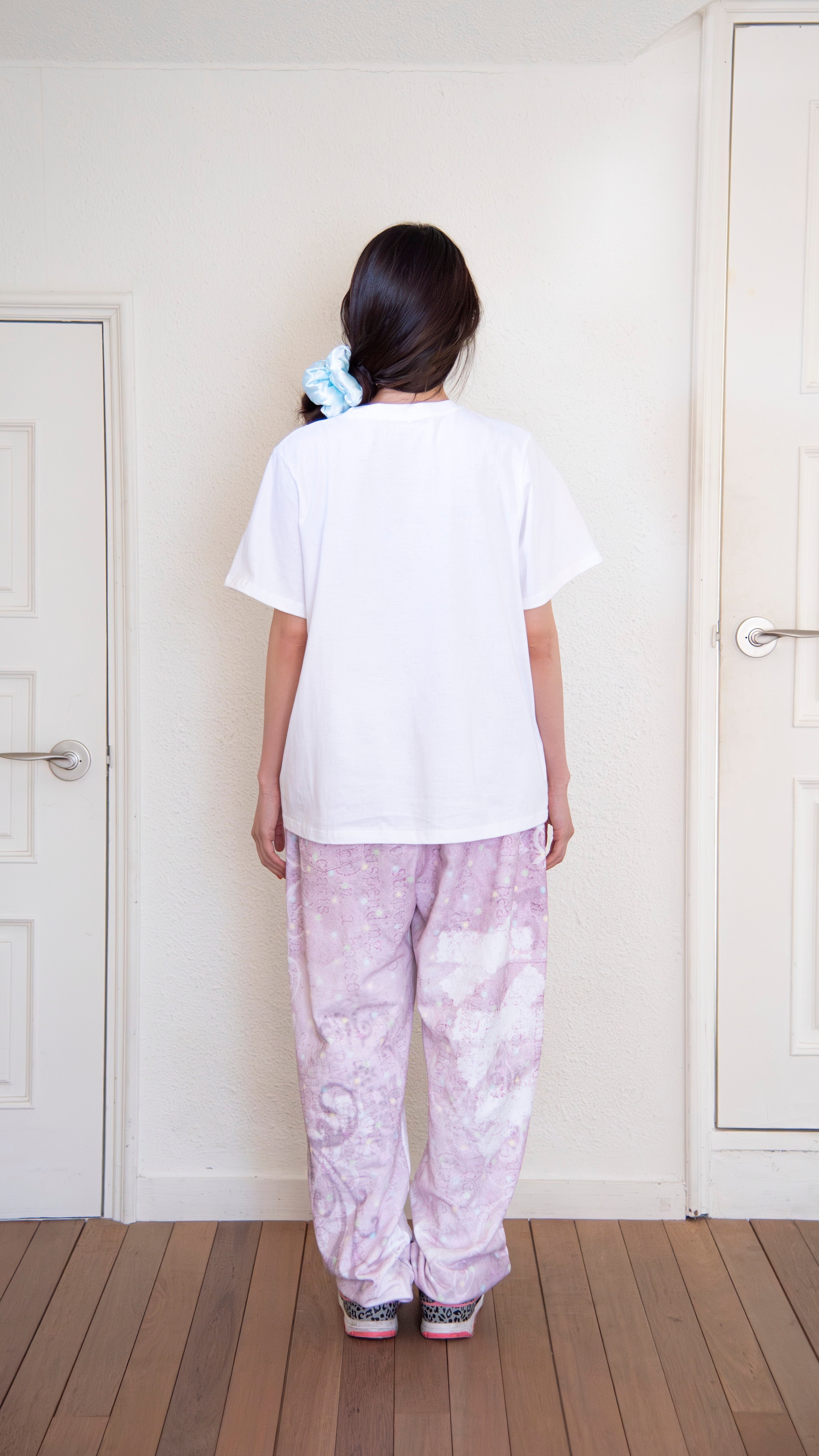 193 Friends T-shirt