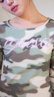 Camouflage 3/4 sleeve top