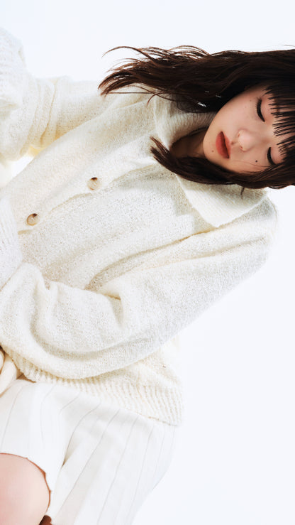 Boucle knit button cardigan (white)