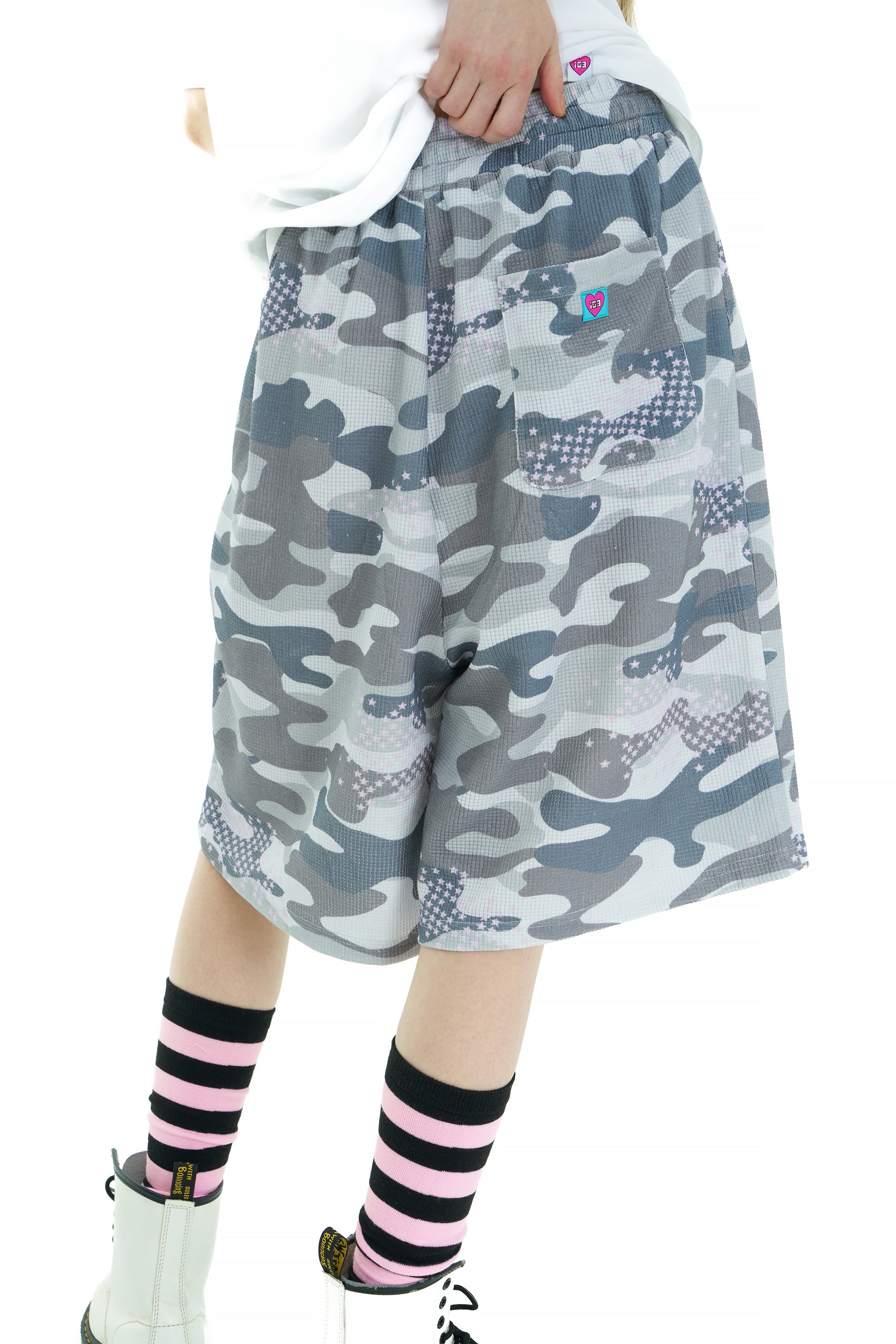 Sugar camouflage waffle shorts gray