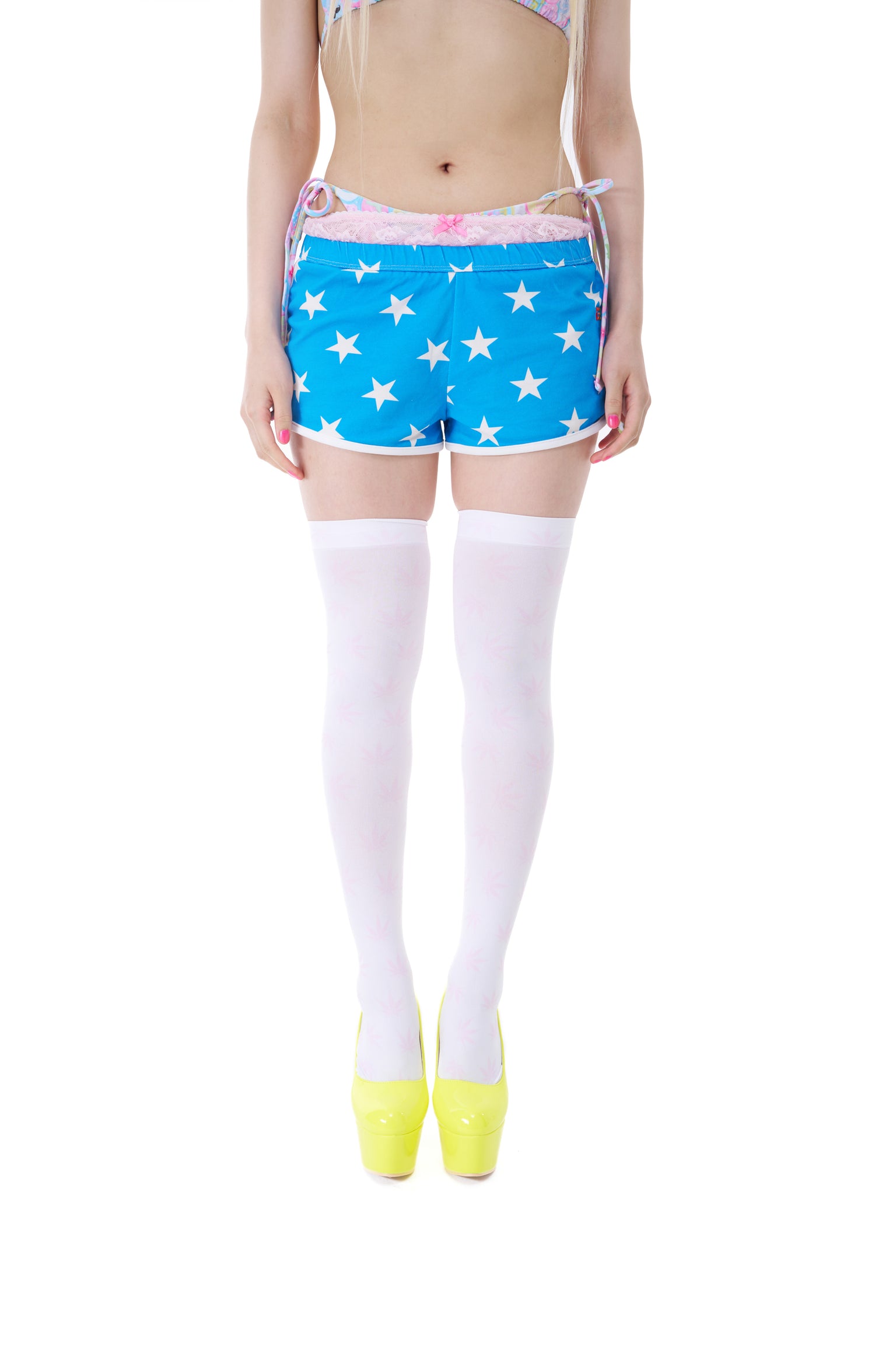 Leaf over knee-high