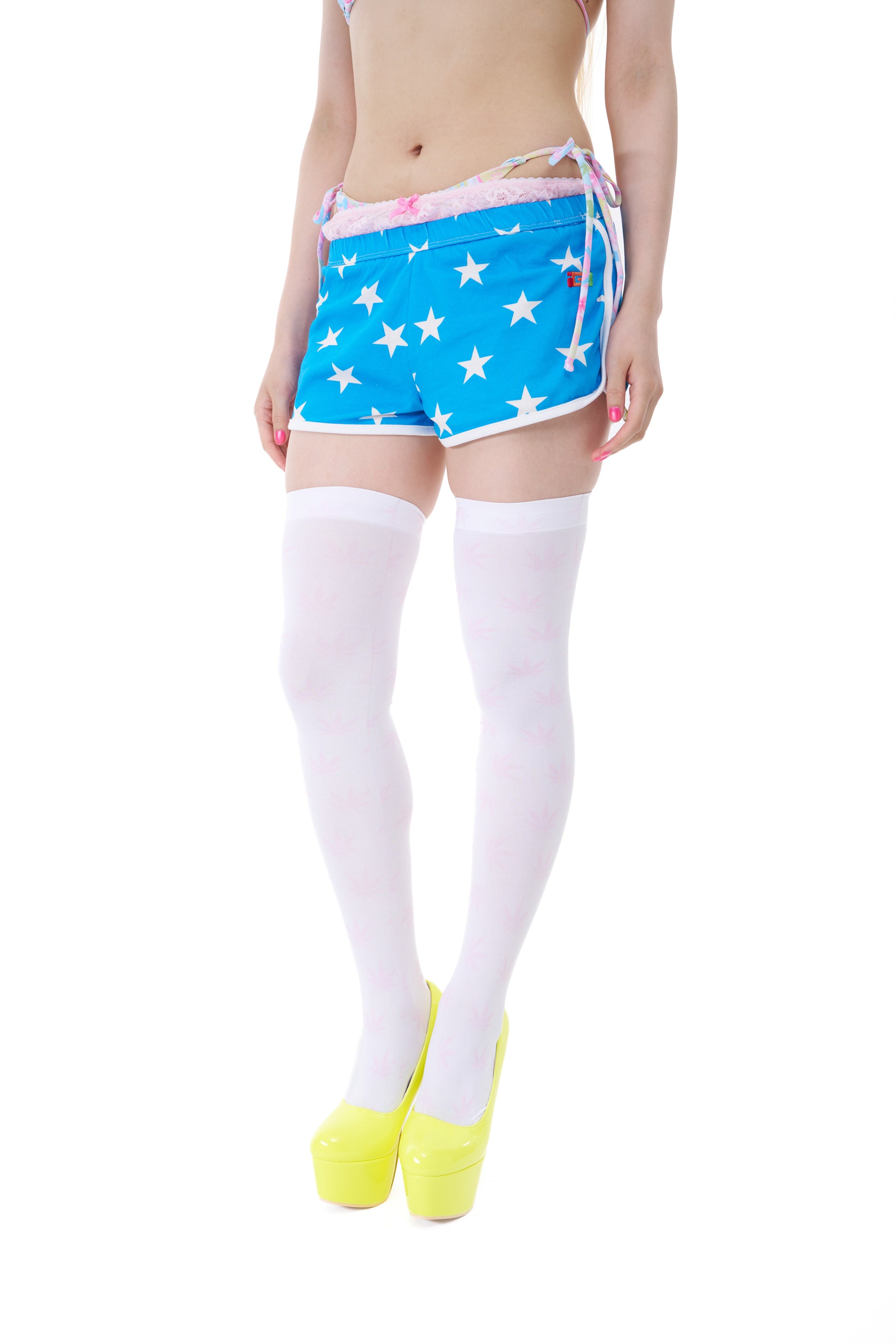 Leaf over knee-high