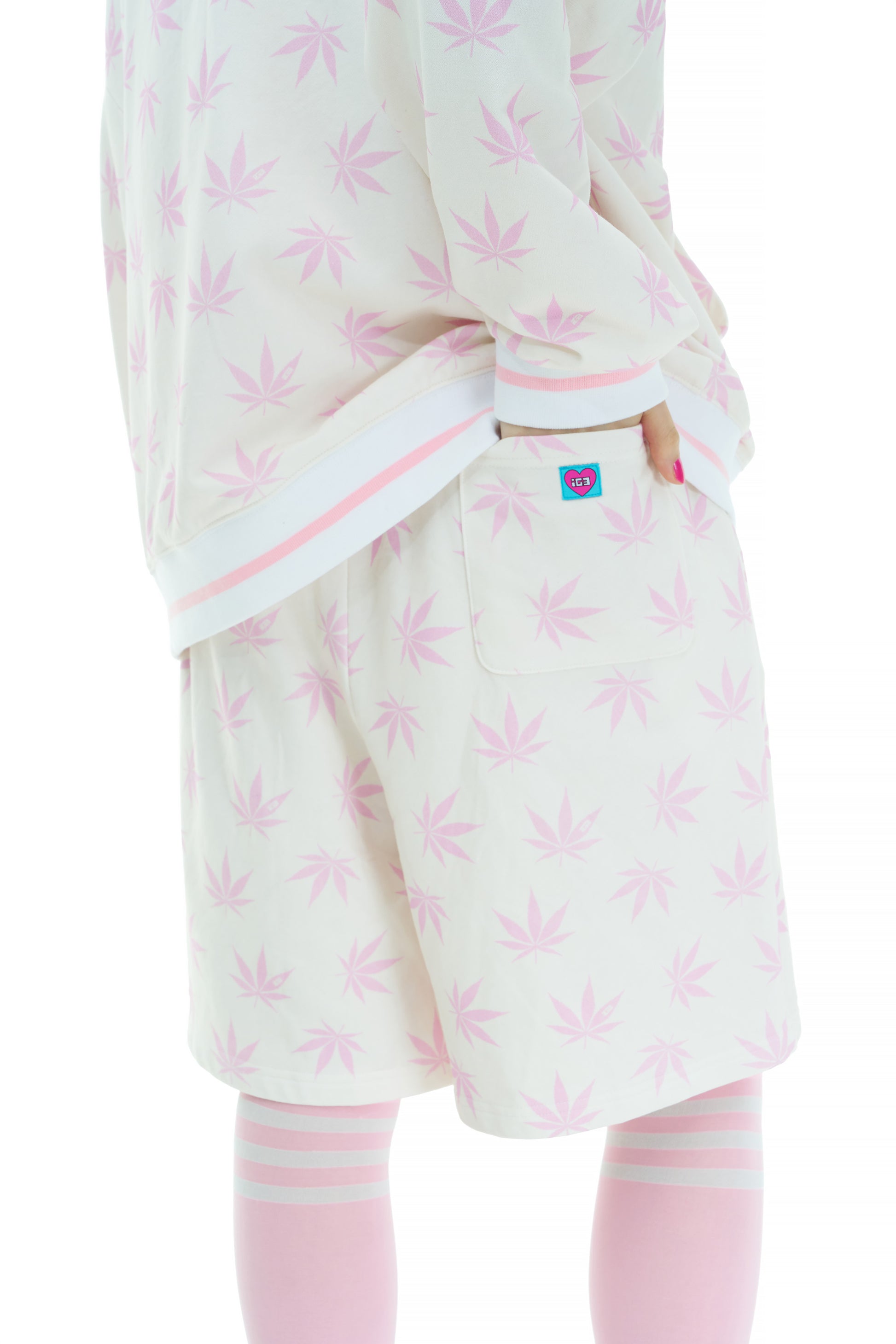 Leaf sweatshorts