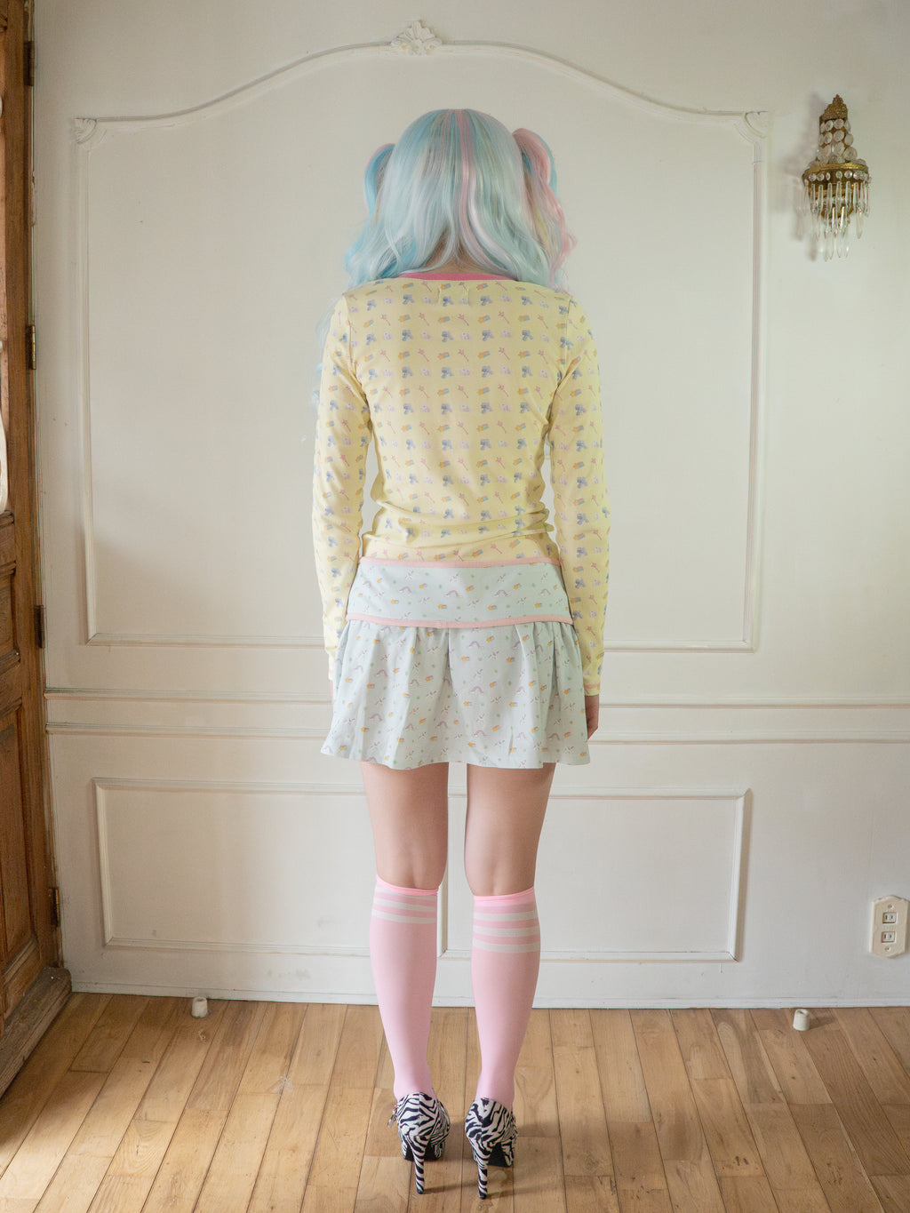 Magical henrey neck long sleeve