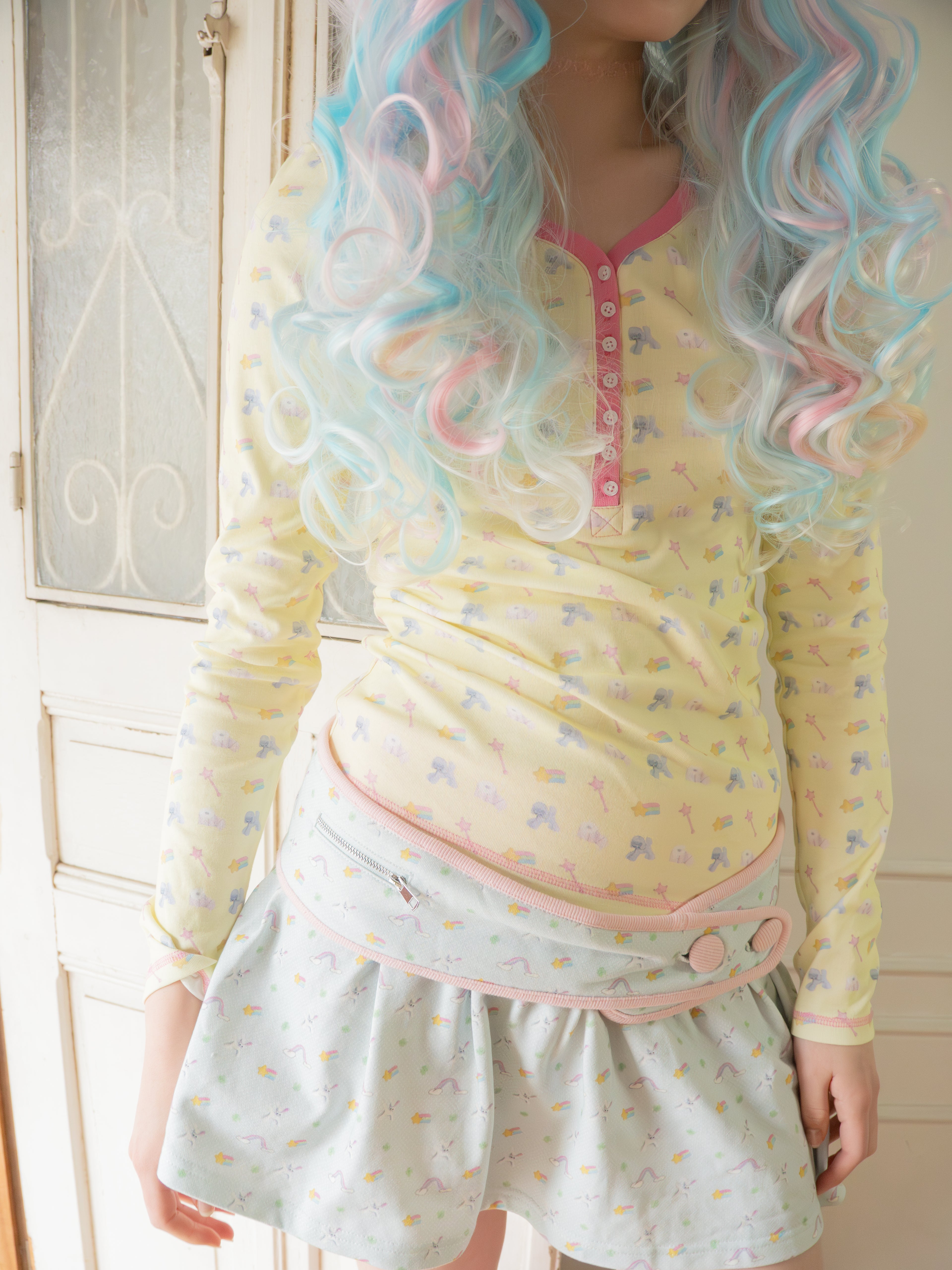 Magical henrey neck long sleeve