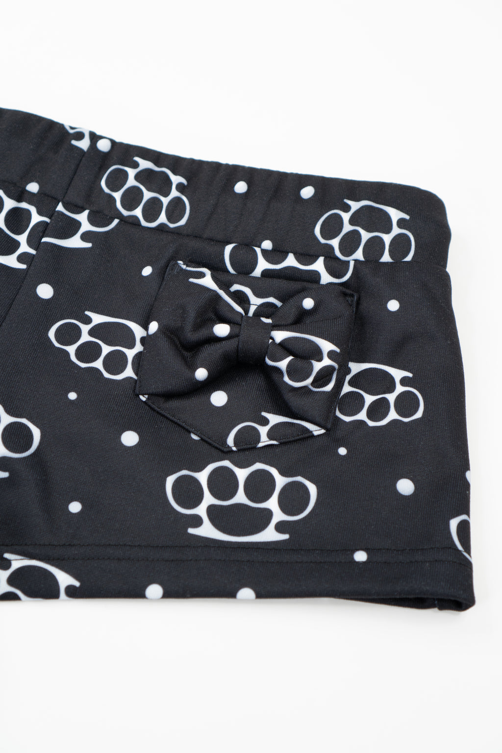 Knuckle Ribbon Pocket Shorts