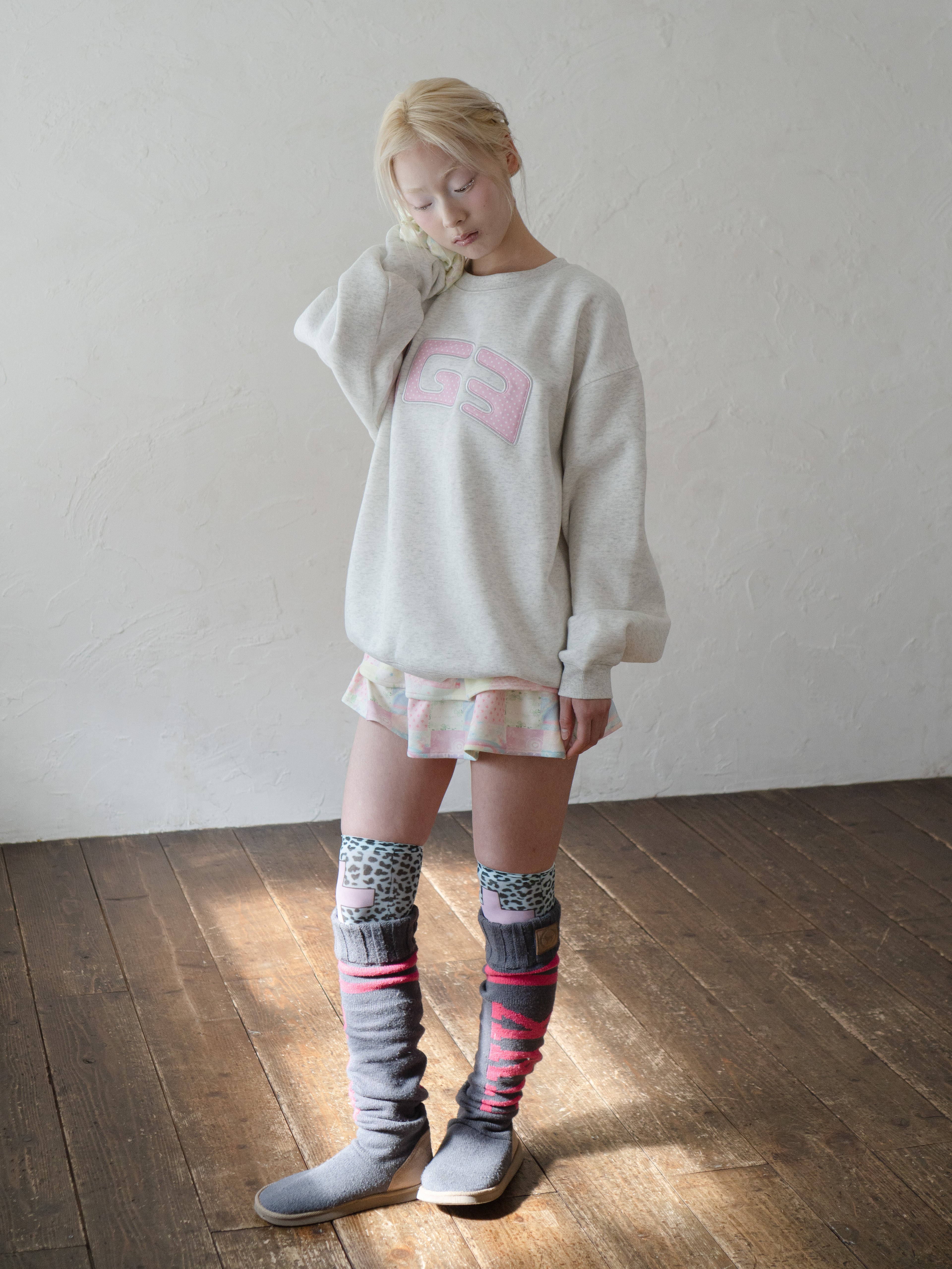 Patch Sweatshirt (Gray)