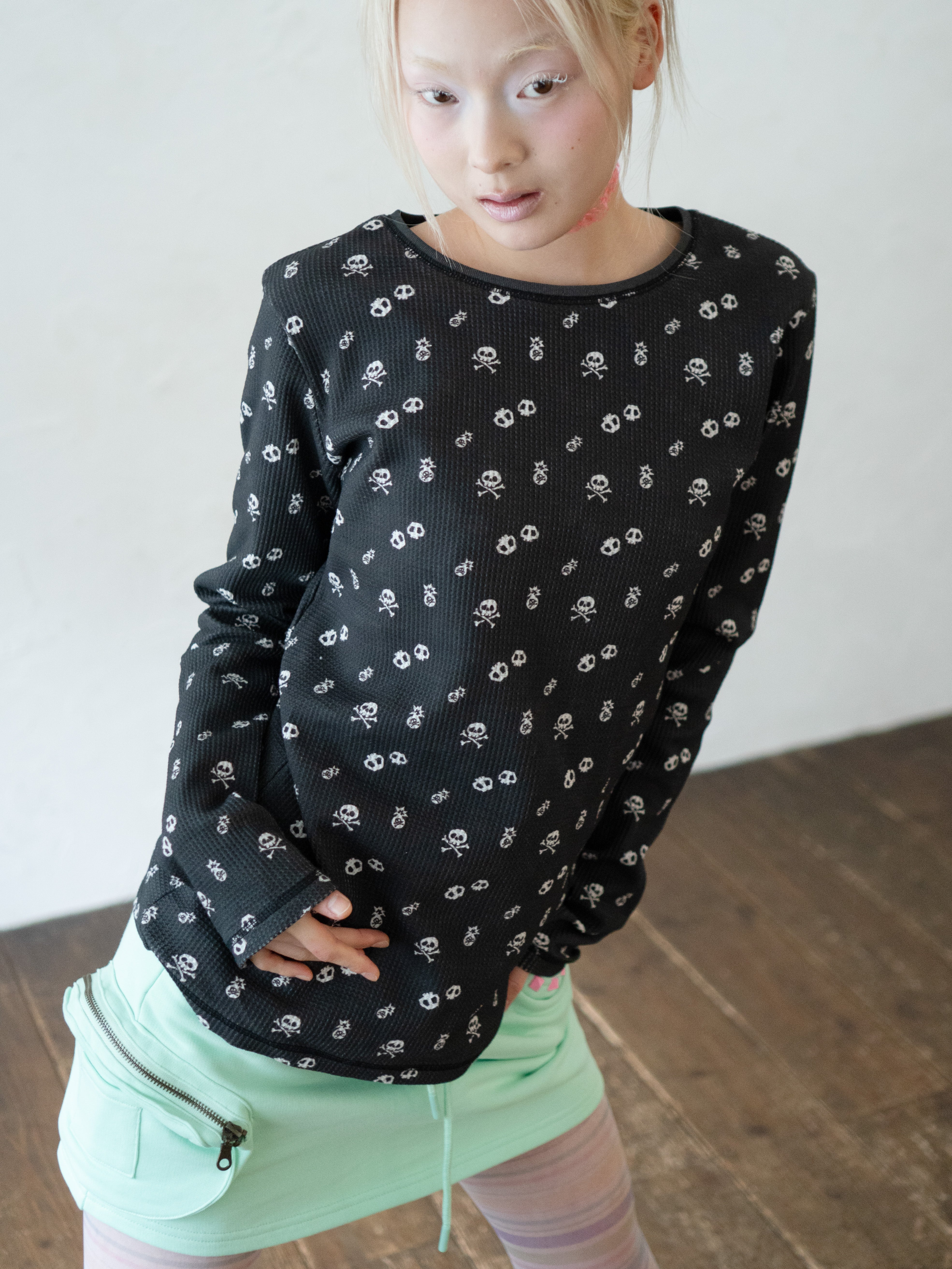 igusa 193 SKULL WAFFLE TOP トップス Skull Waffle Top – Igusa