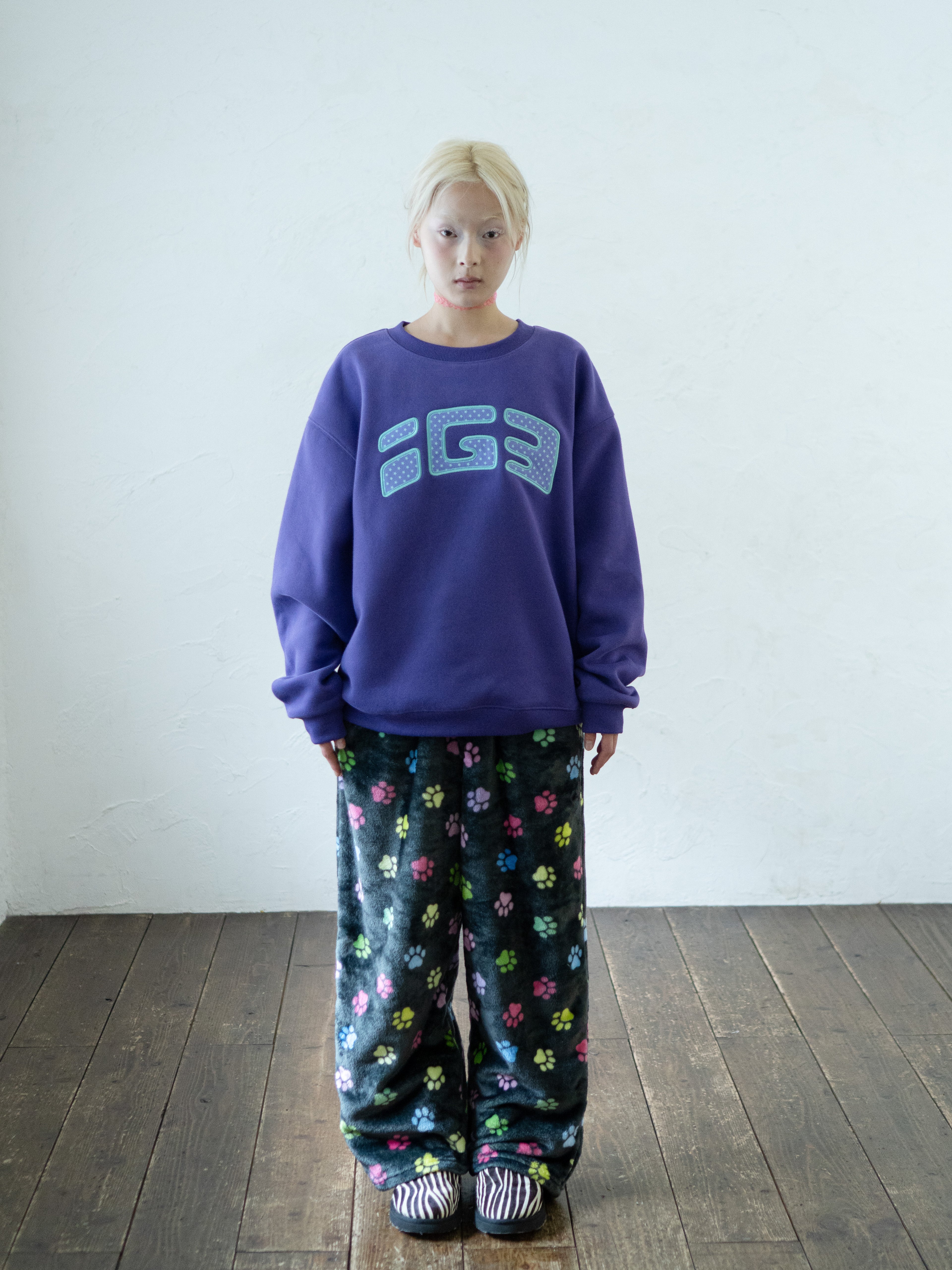 Patch Sweatshirt (Purple)