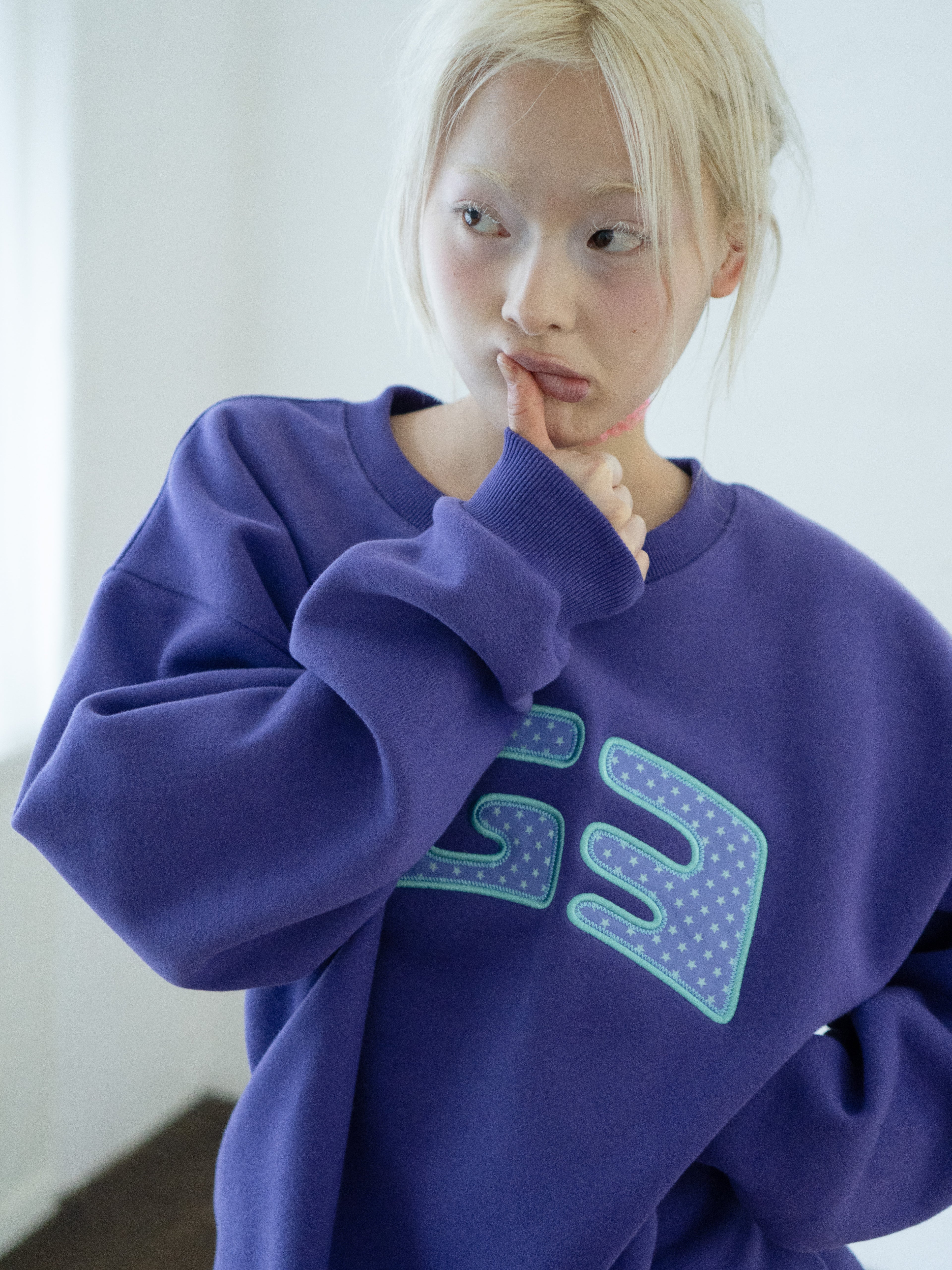Patch Sweatshirt (Purple)