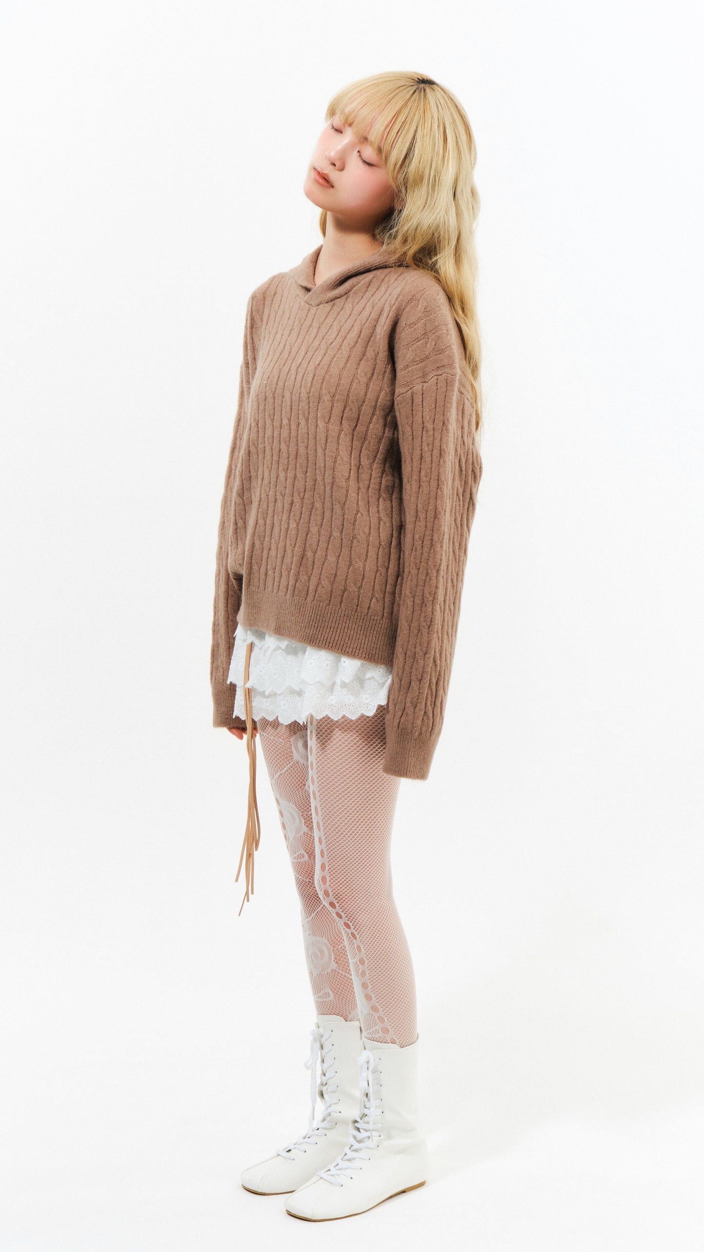 Cable knit hoodie (brown)