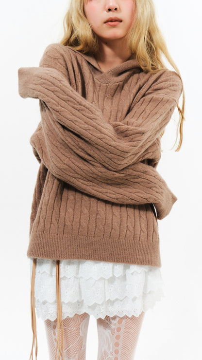 Cable knit hoodie (brown)