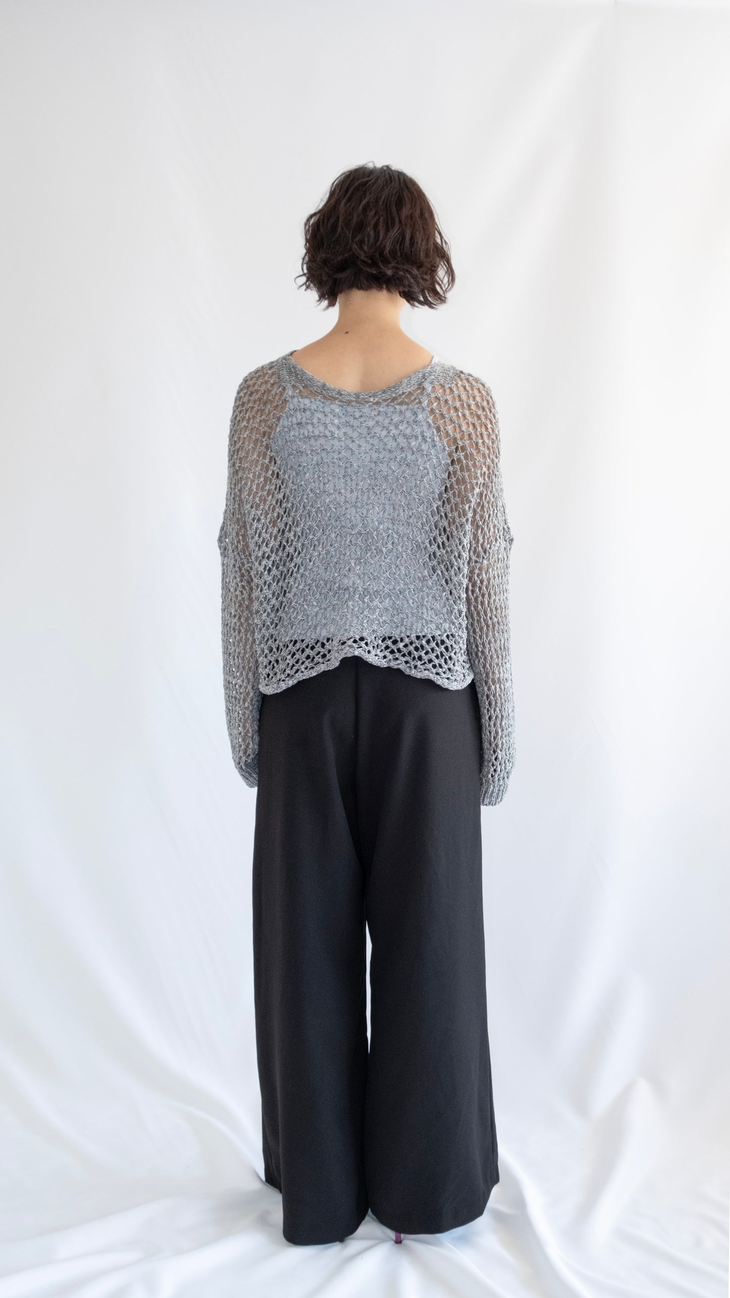 Cropped net top (gray)