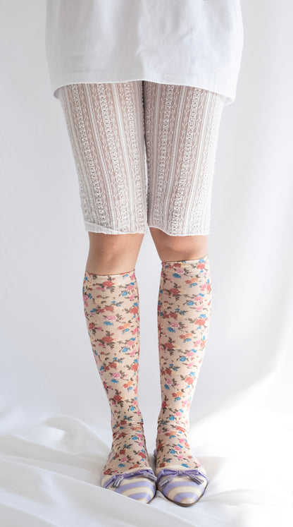 Lace half leggings (white)