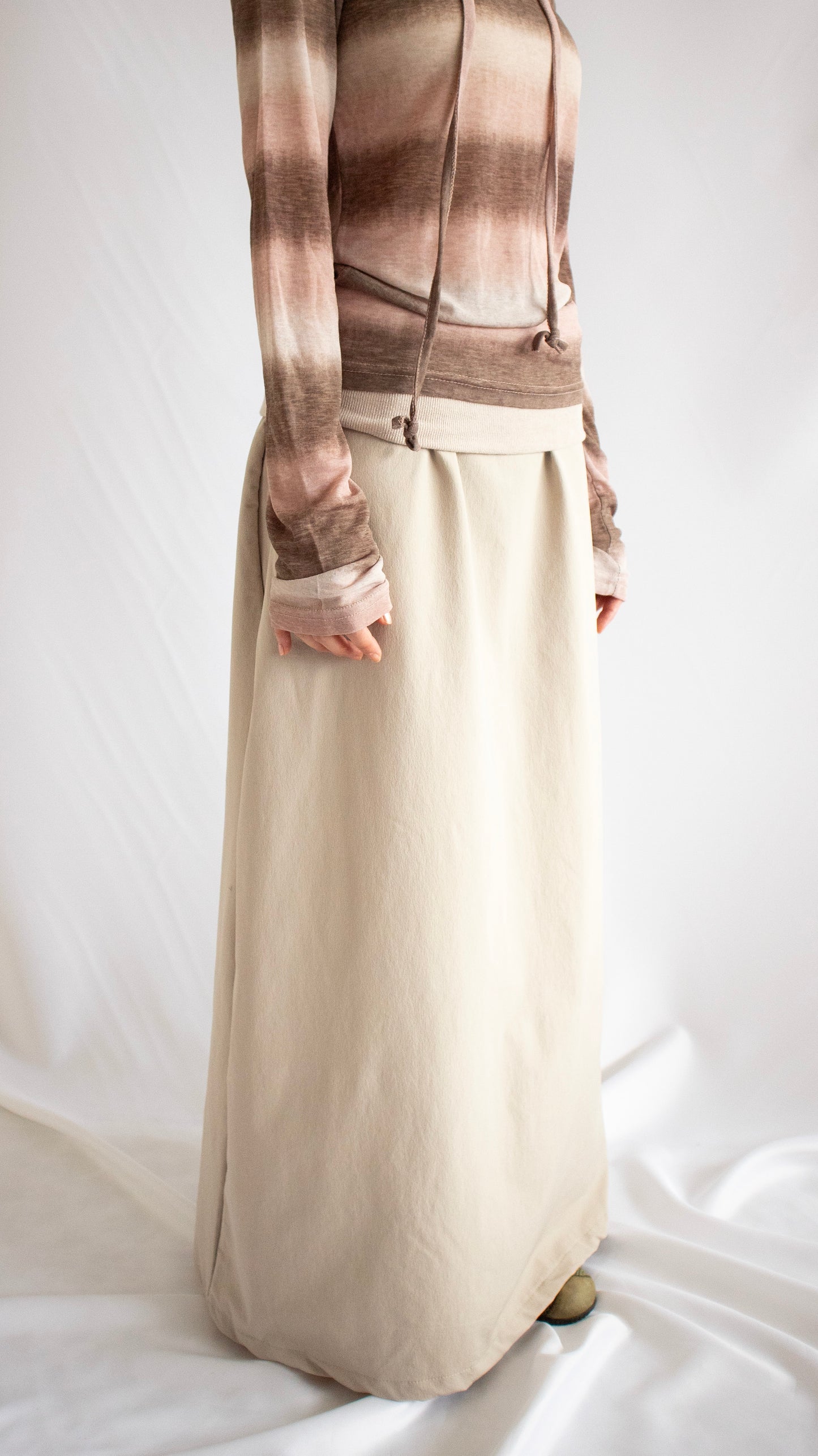 Fold over long skirt (beige)