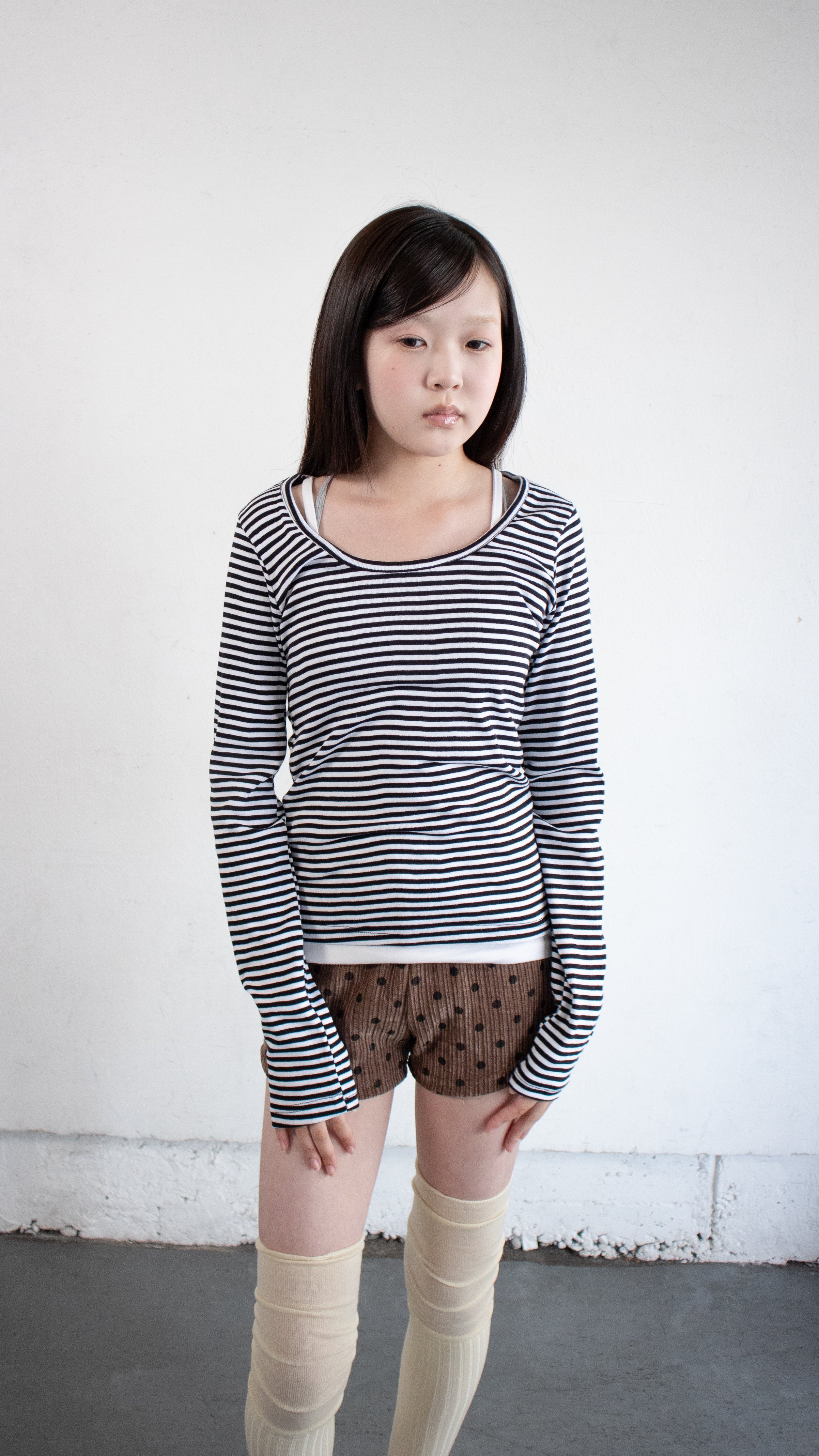 Round neck border L/S tee (black)