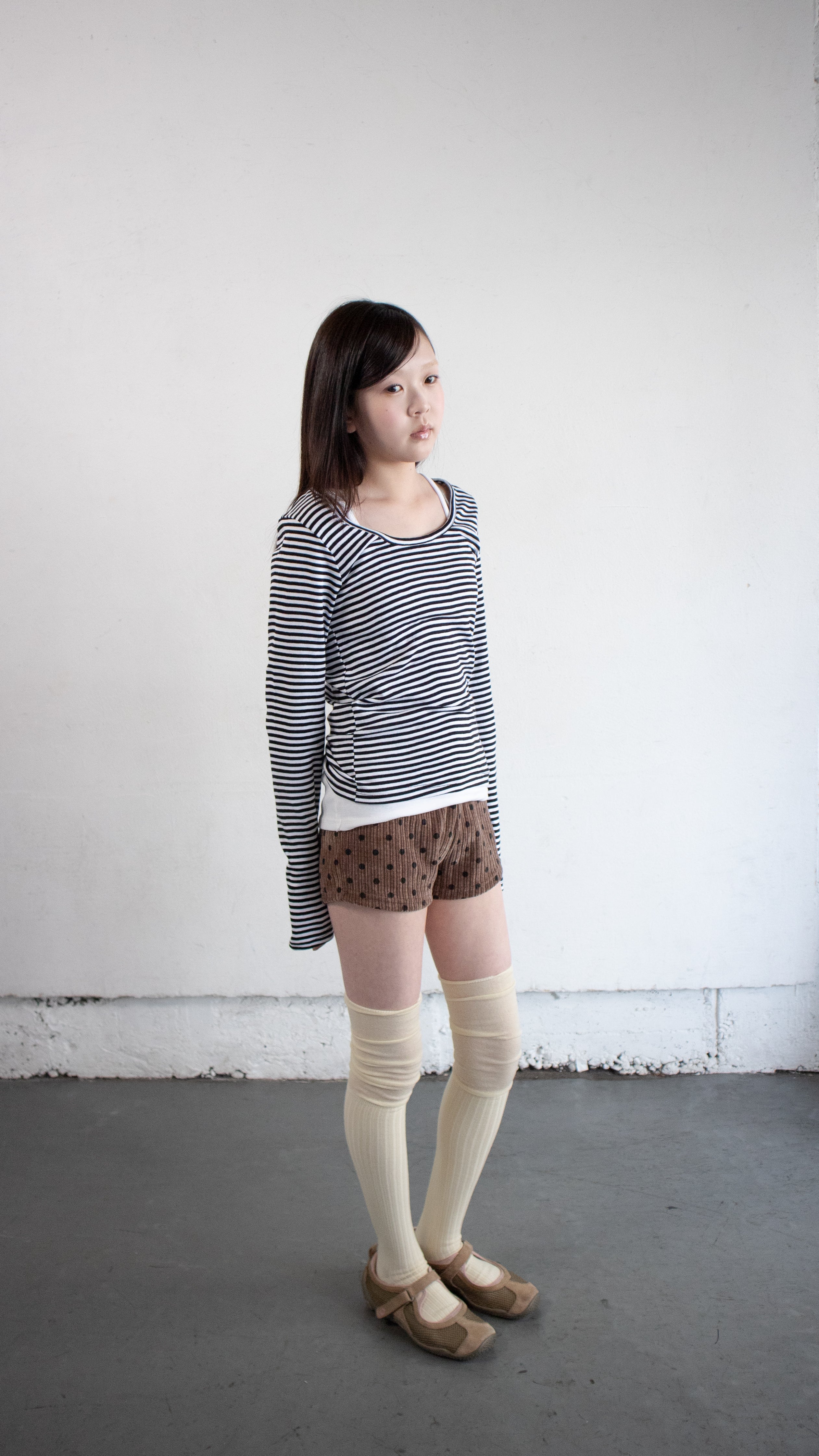 Round neck border L/S tee (black)