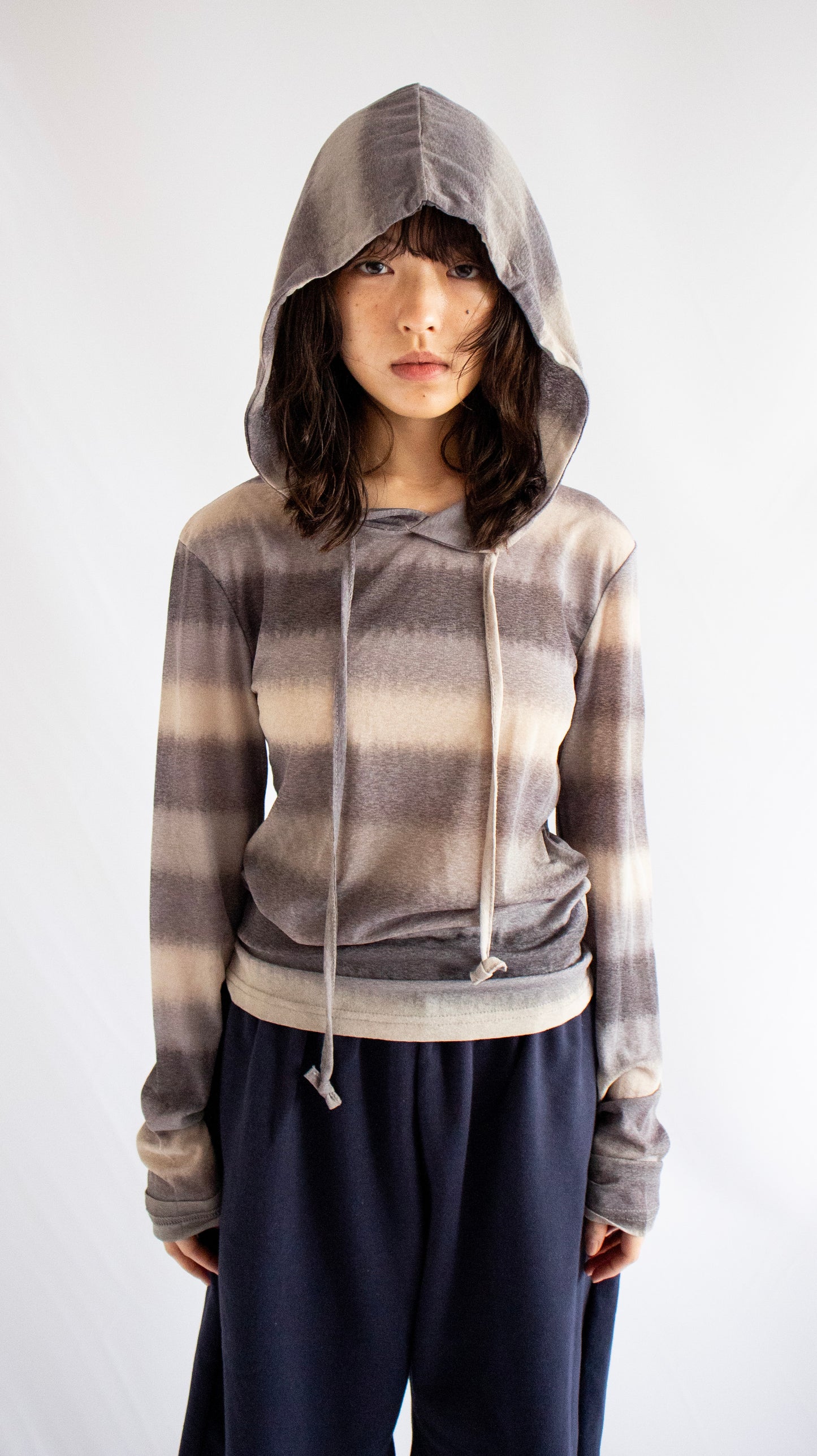 Sheer gradation hoodie (charcoal)