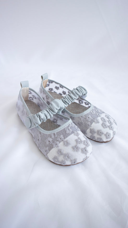 Flower shirring velcro flat (gray)