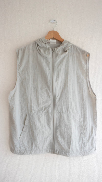 Nylon zip-hood vest (gray)