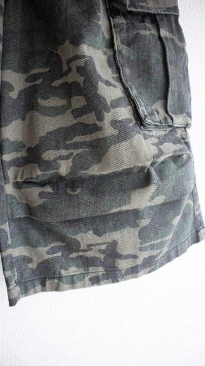 Capri cargo pants (camouflage)