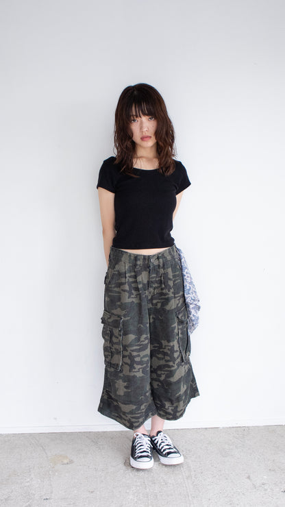 Capri cargo pants (camouflage)