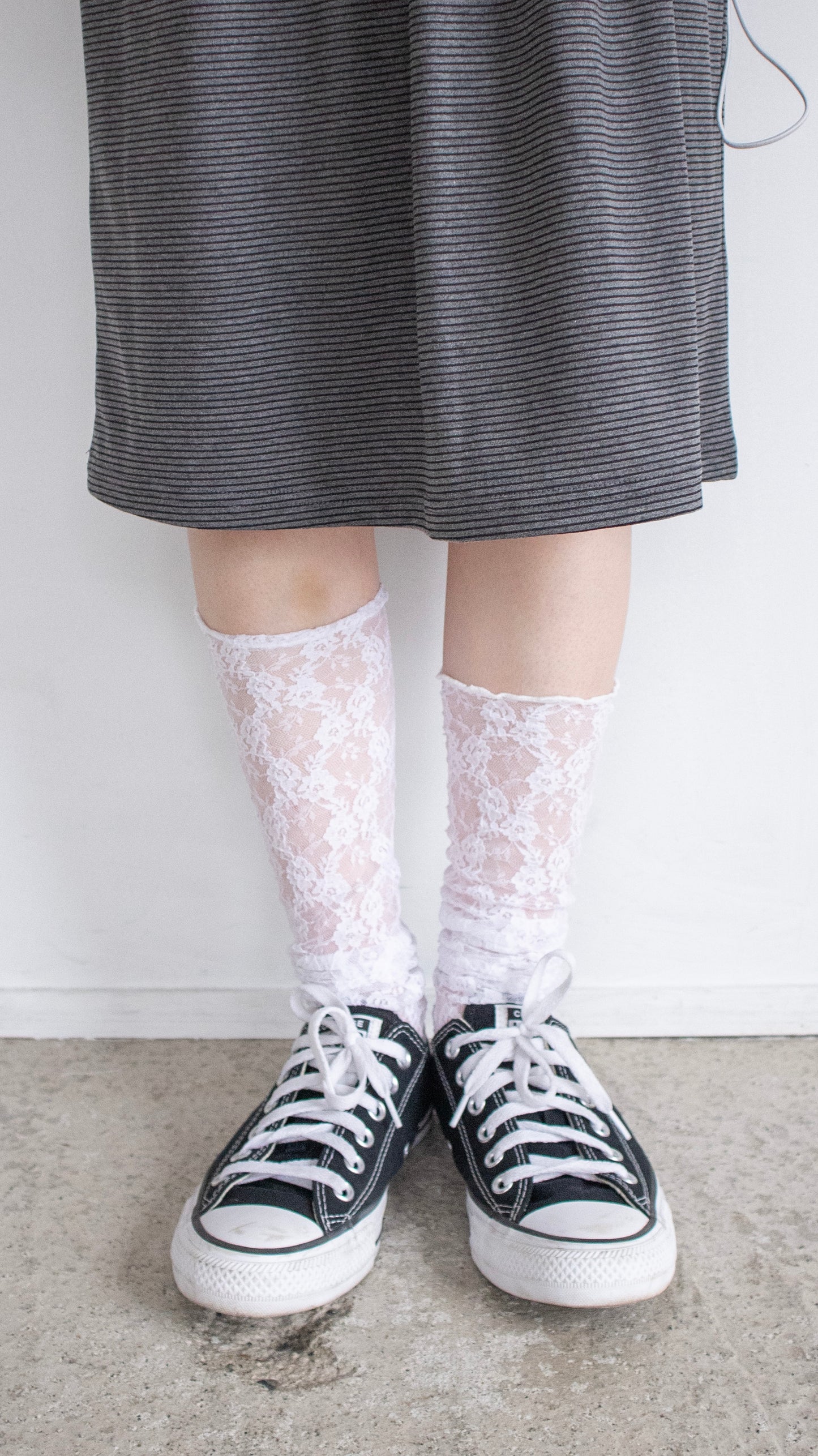 Lace leg warmer (white)