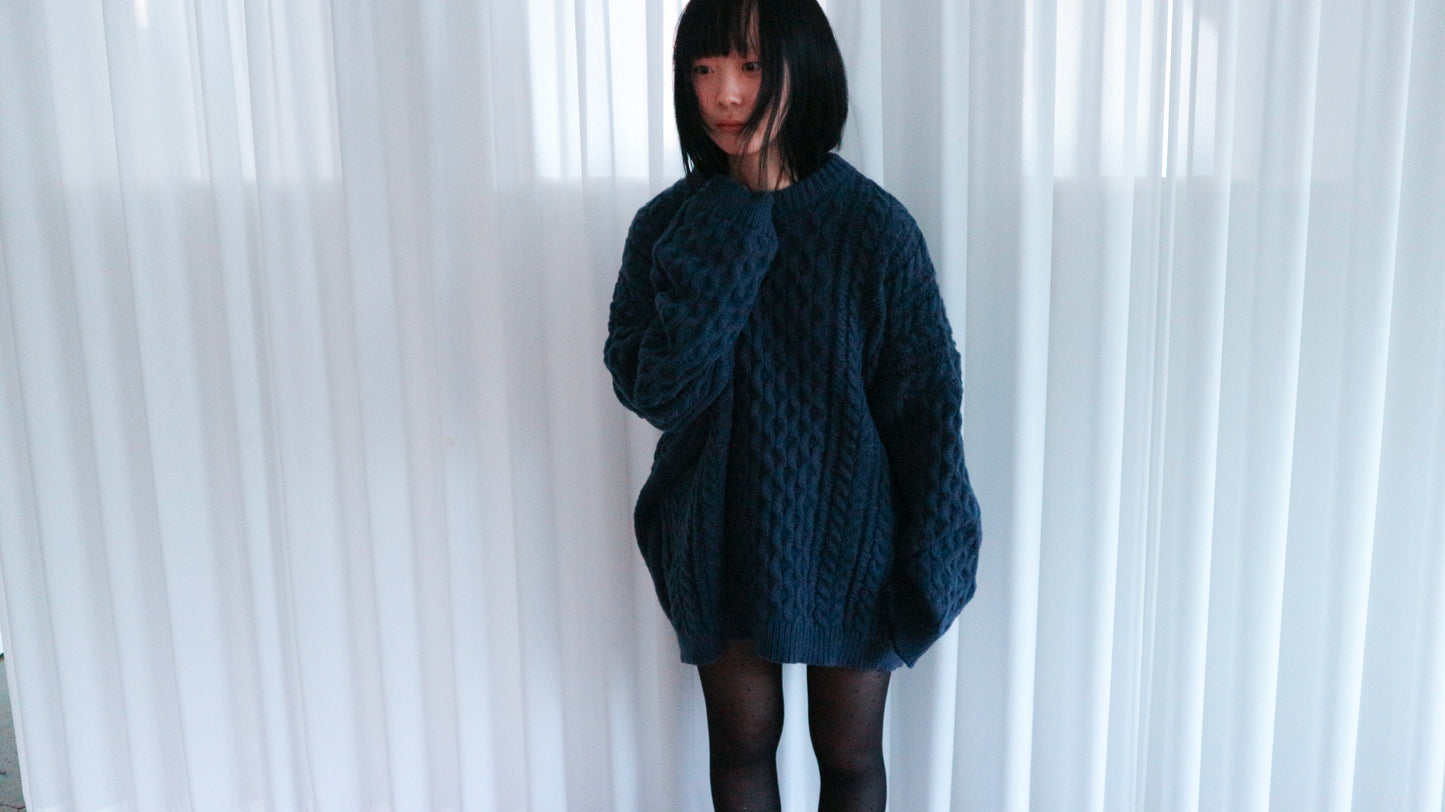 Oversize cable knit