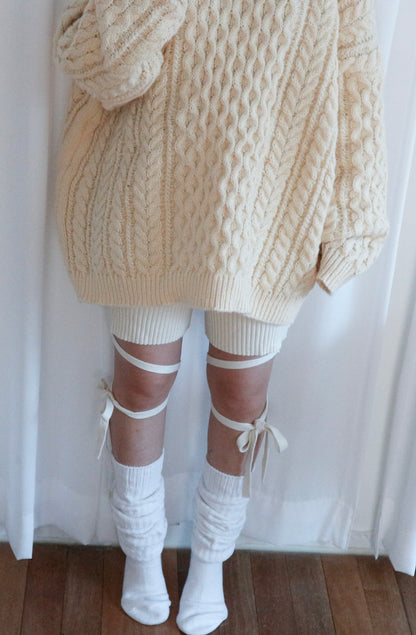 Oversize cable knit