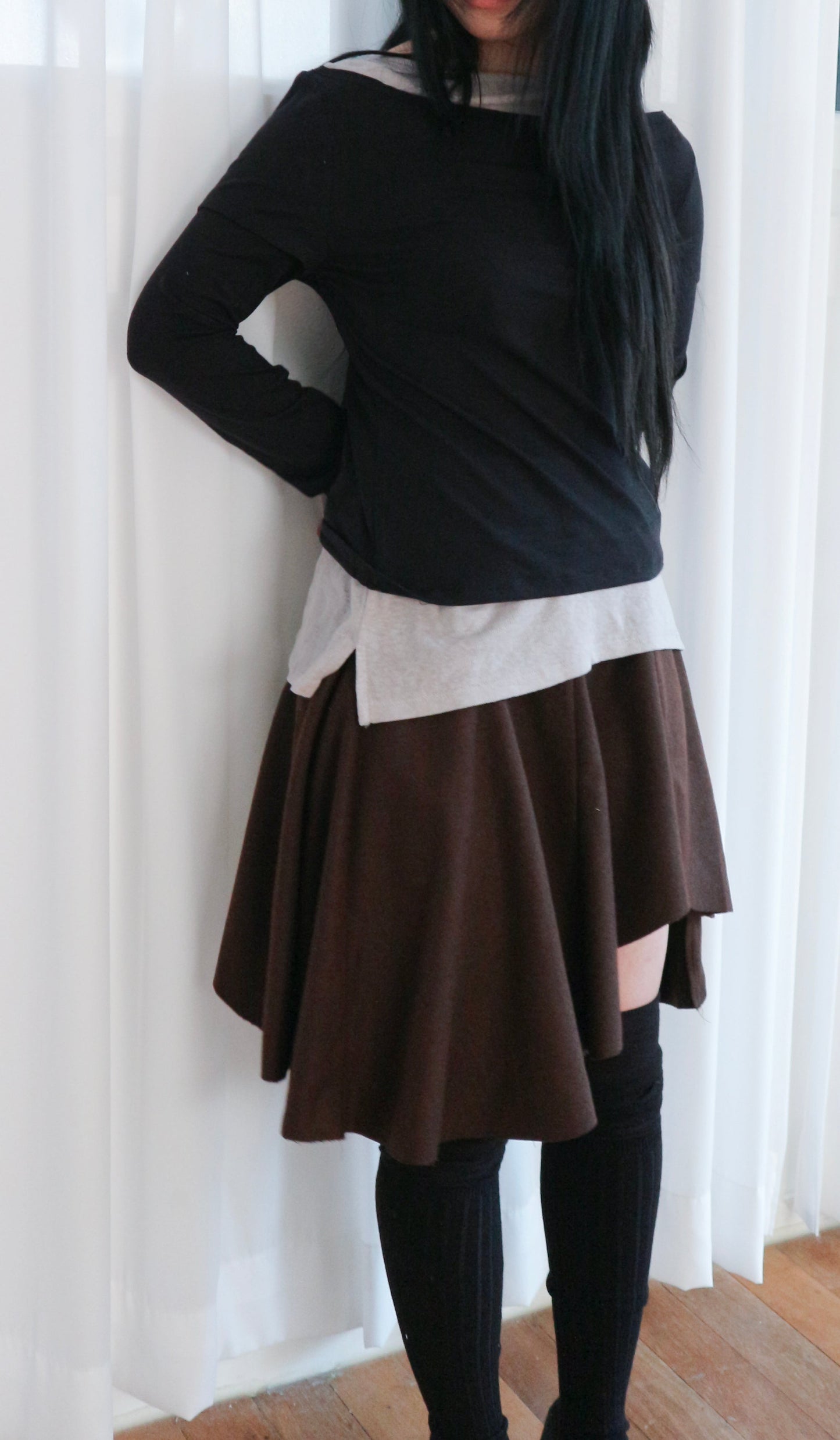 Asymmetry skirt (brown)