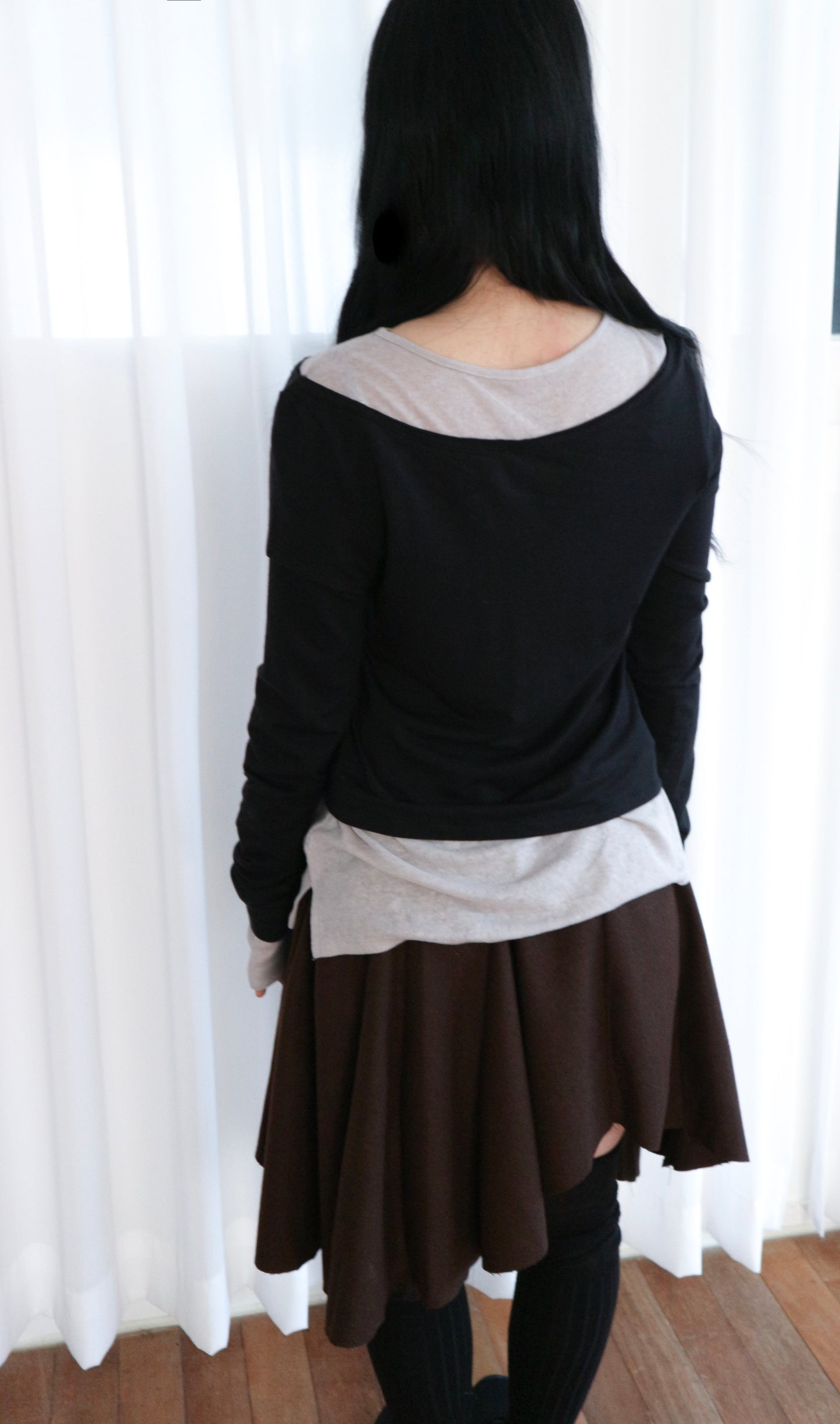 Asymmetry skirt (brown)