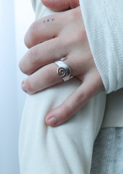 Chameleon ring