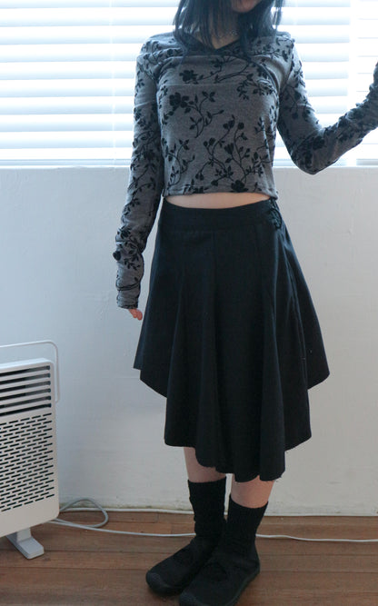 Asymmetry skirt (black)