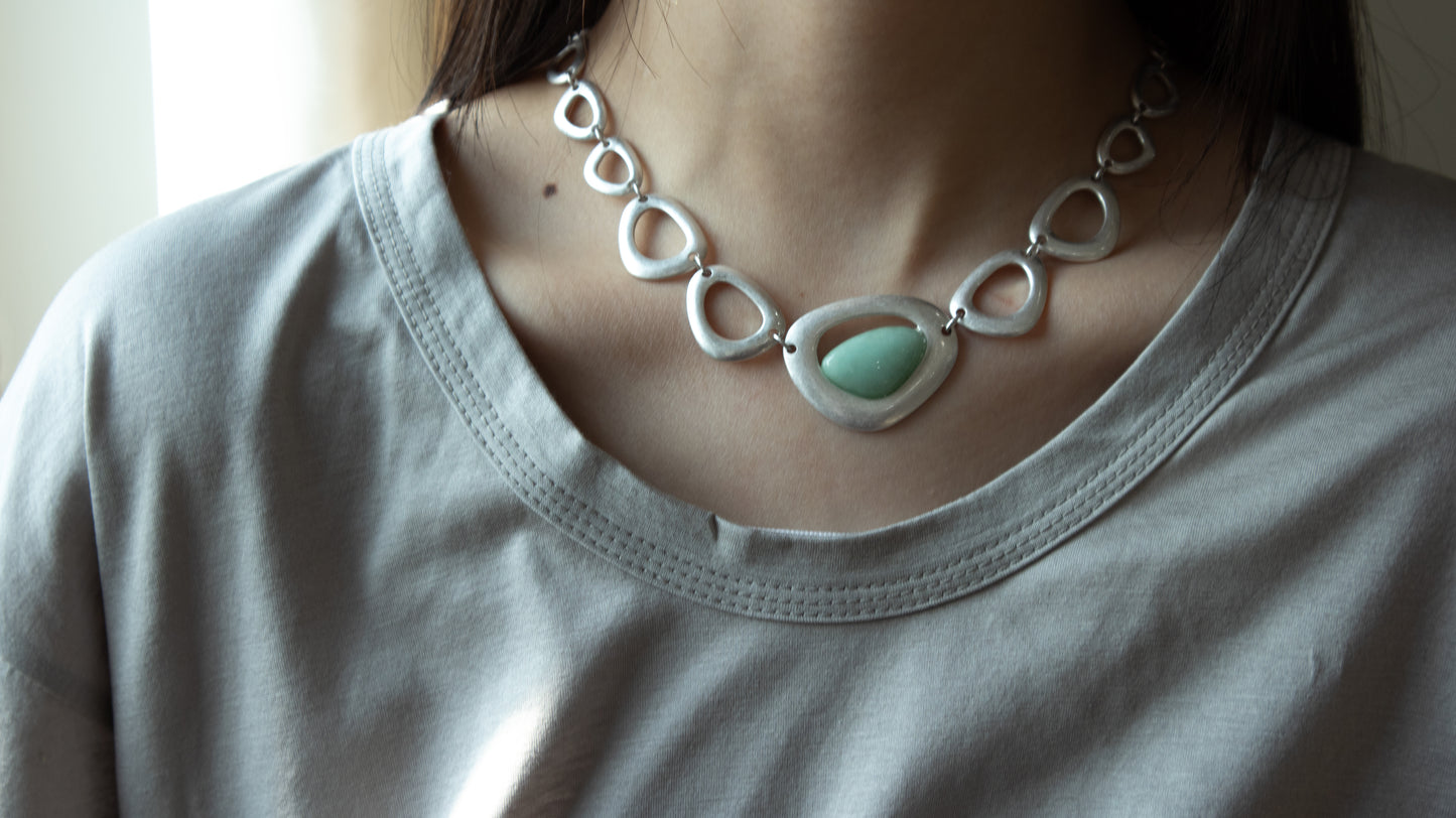 Ring green stone necklace