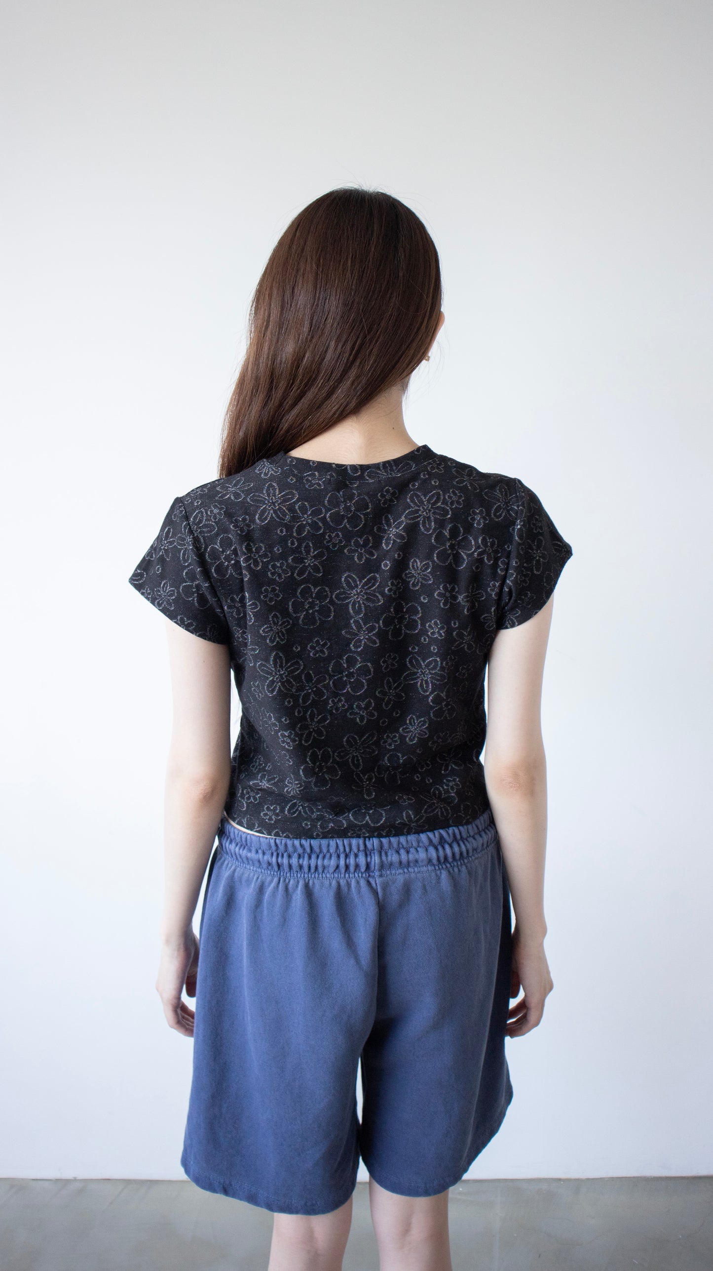 Flower eyelet t-shirt (black)