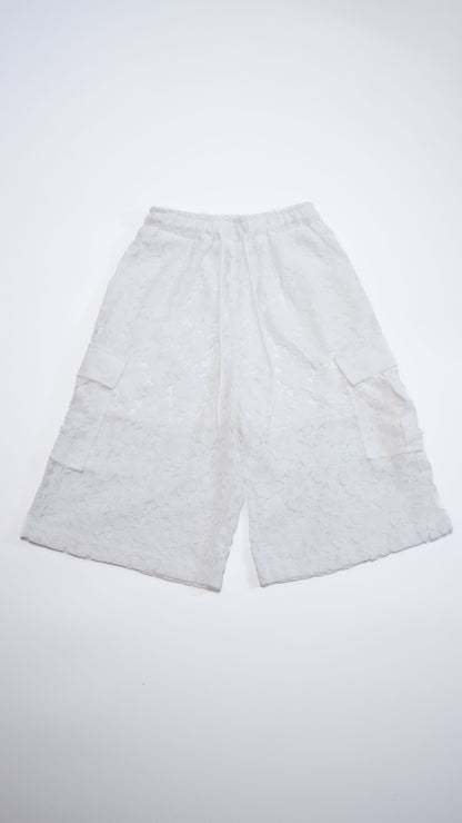 Lace cargo shorts (white)