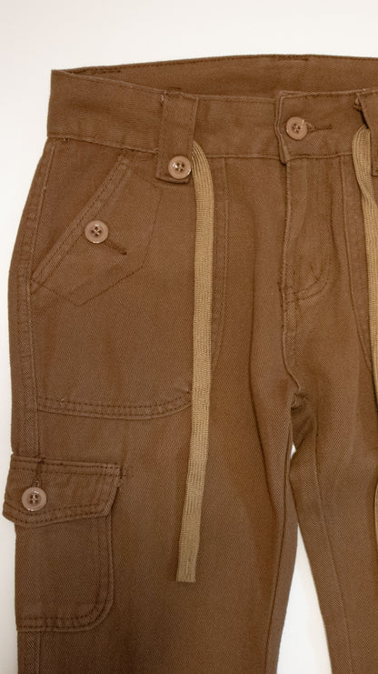 Buttoned cargo bootscut jeans (brown)