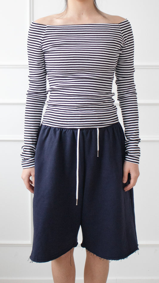 Off-shoulder stripe L/S tee (navy)