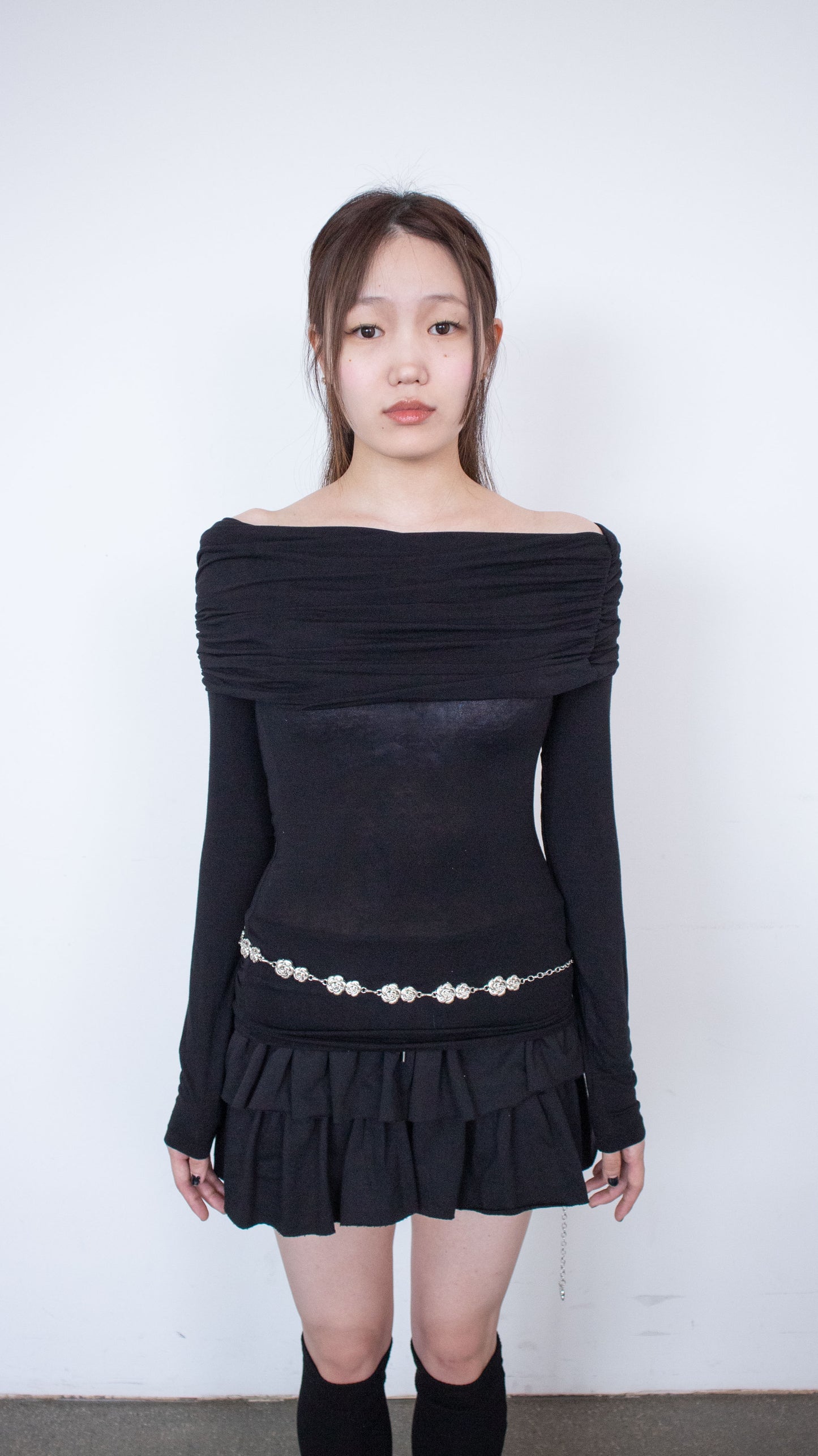 Venus off-shoulder top (black)