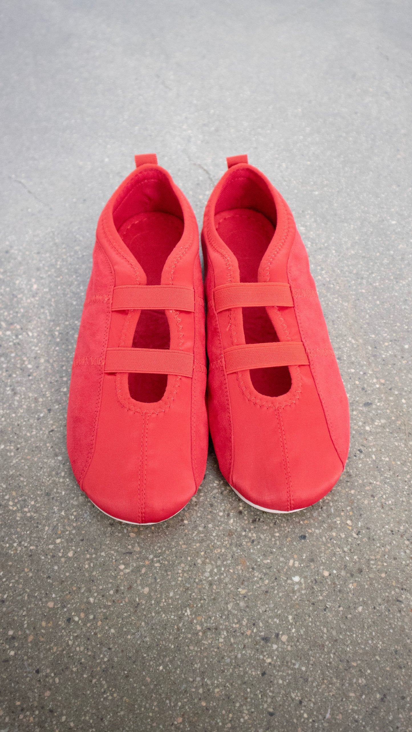 Flat ballet shoes (red)