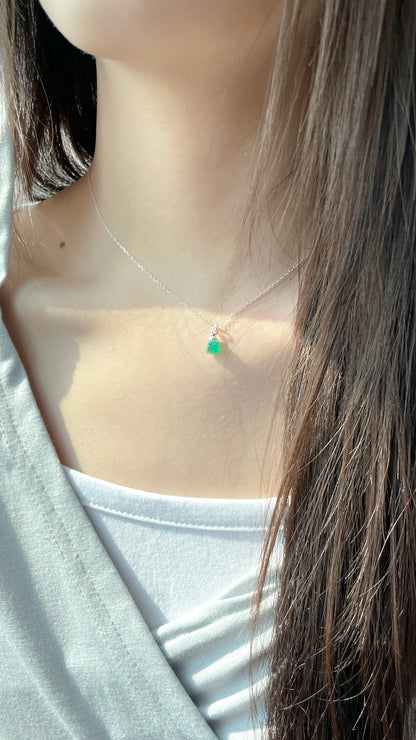 (925 silver) Green stone necklace