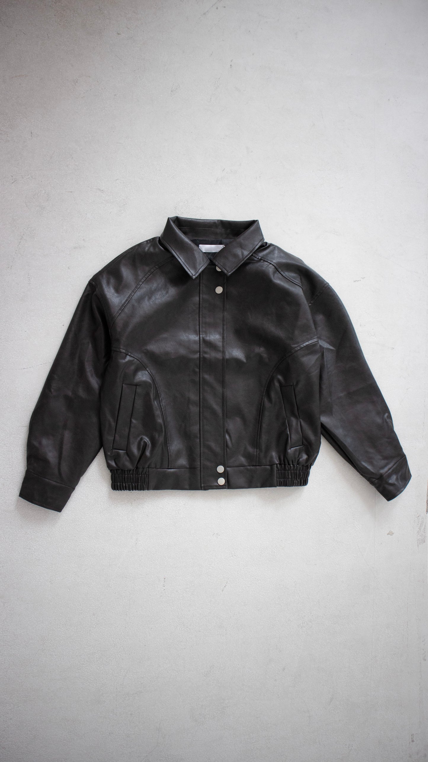 Oversize vintage leather jacket (black)