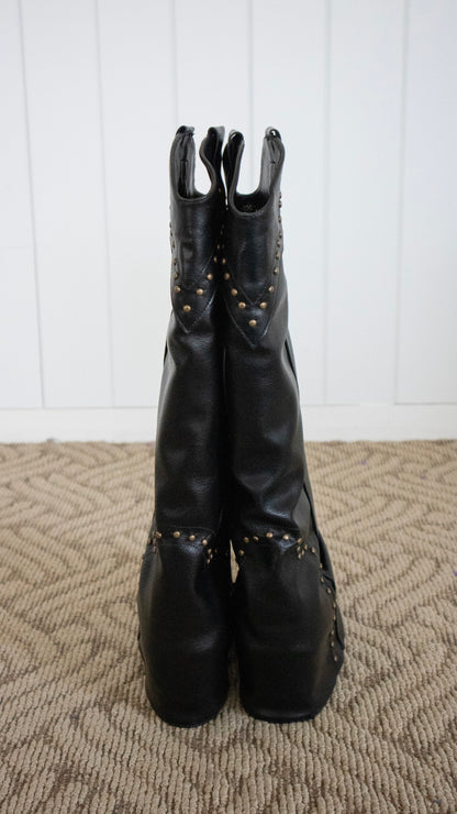 Real leather studs western boots (black)